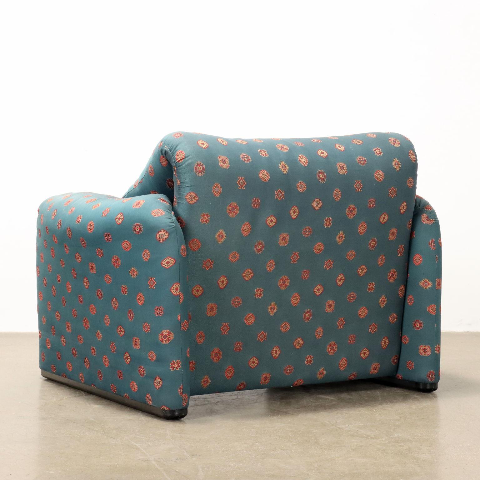 Pair of 'Maralunga' Armchairs by Vico Magistretti for Cassina Anni 80s 4