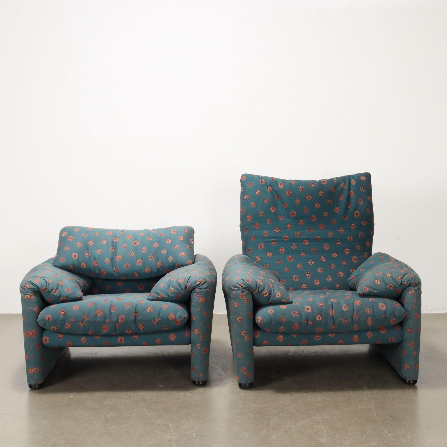 Italian Pair of 'Maralunga' Armchairs by Vico Magistretti for Cassina Anni 80s