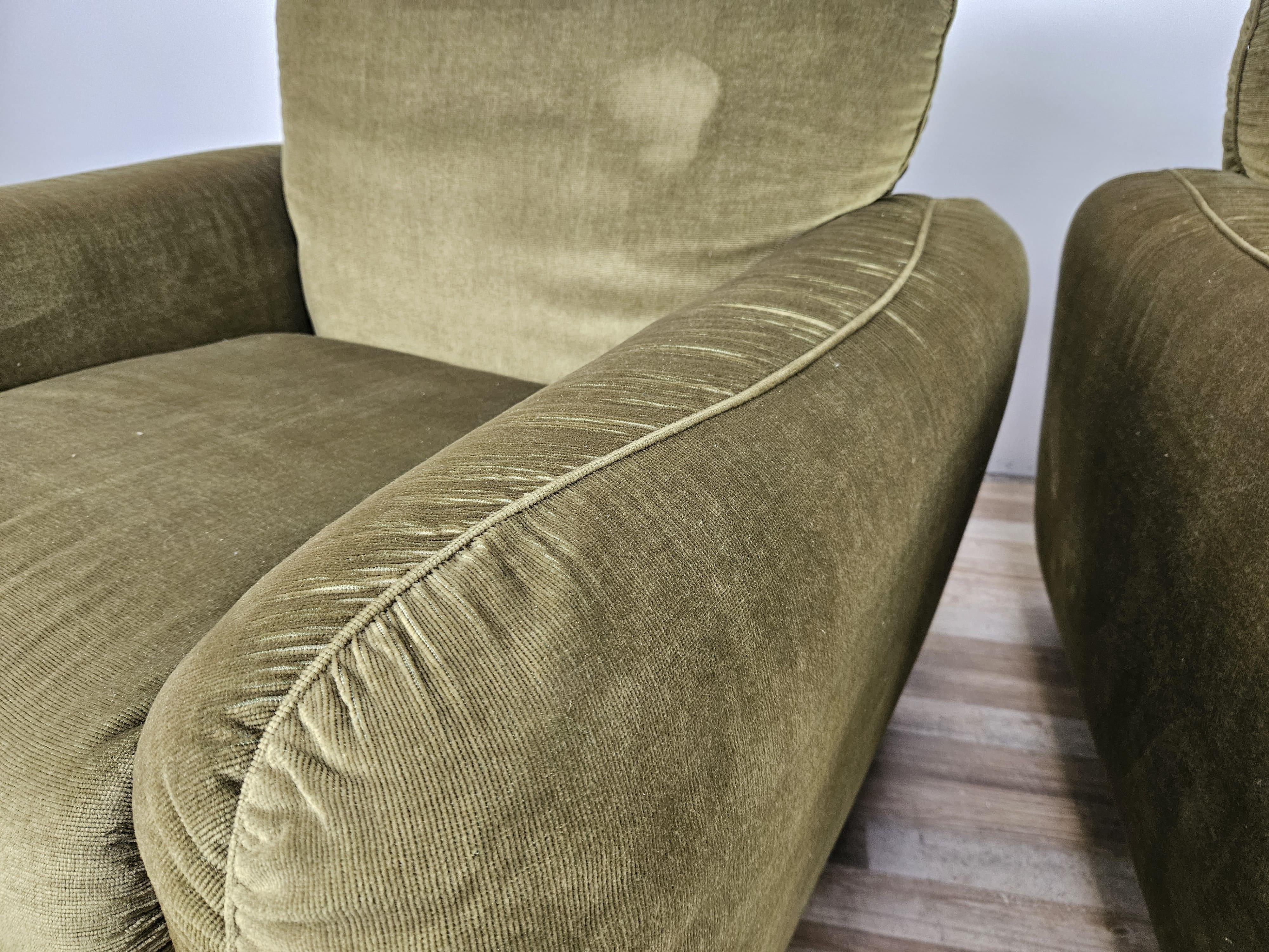 Paire de fauteuils italiens des années 1970 en tissu vert, 1970 en vente 4