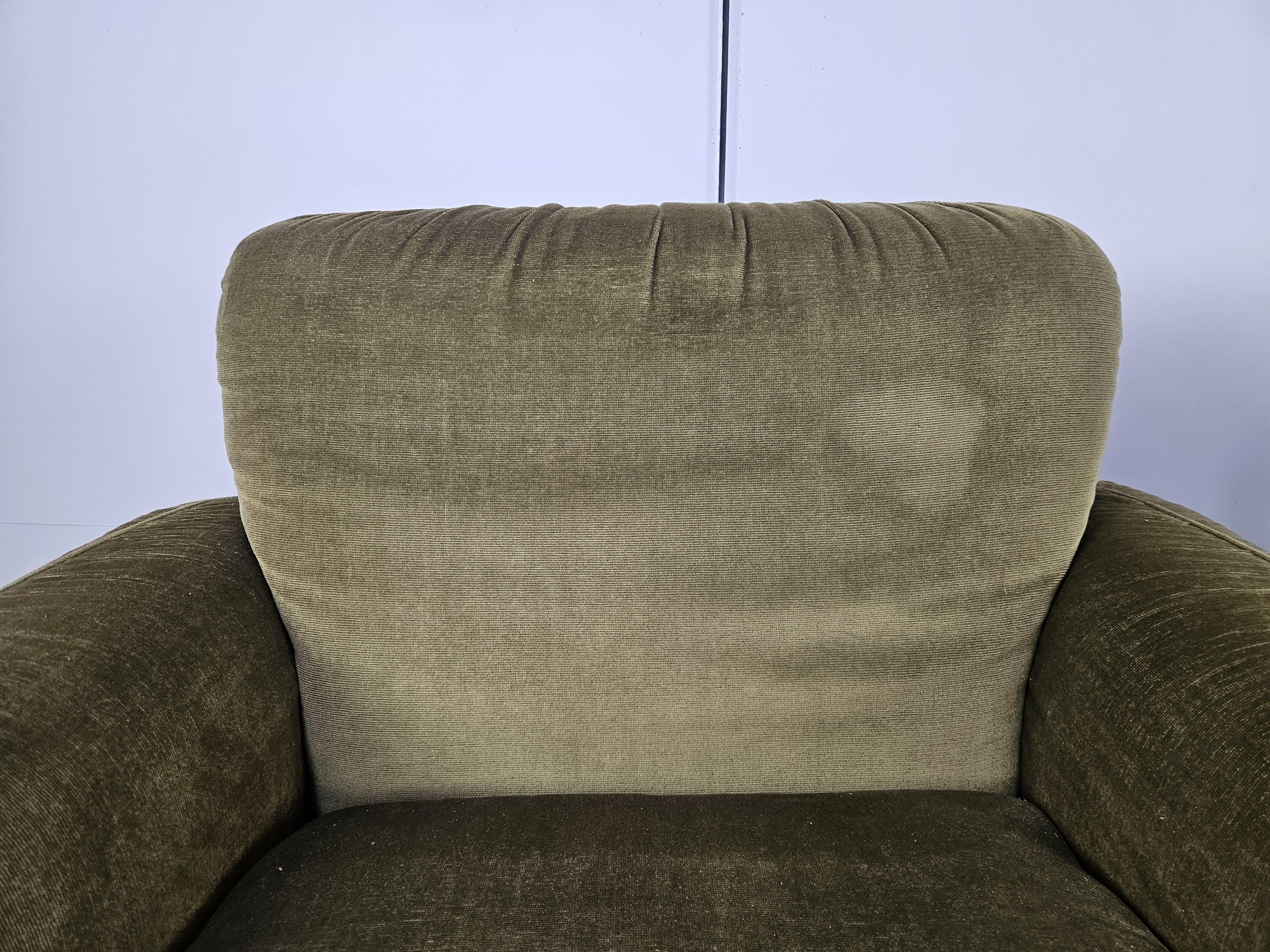 Late 20th Century Paire de fauteuils italiens des années 1970 en tissu vert, 1970 en vente