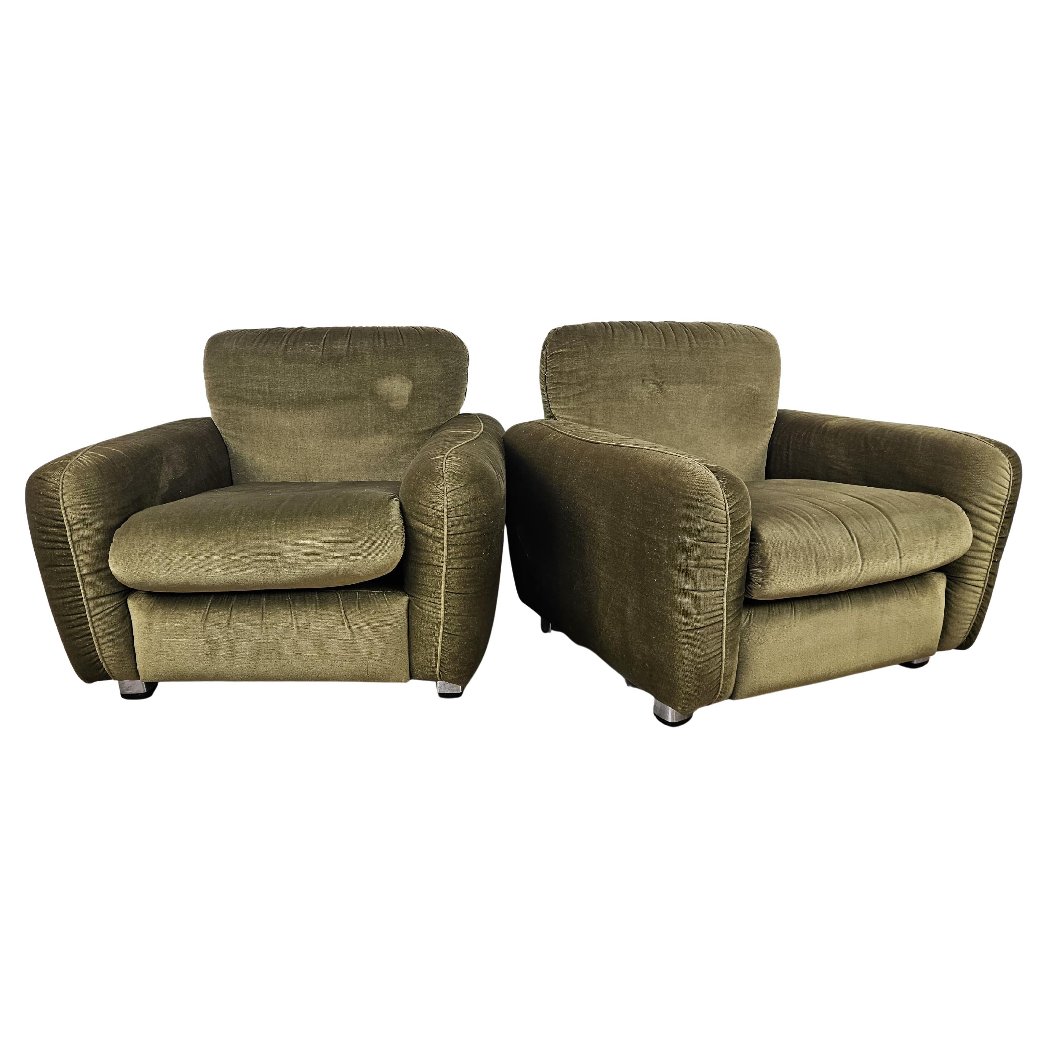 Pair of 1970s Italian Mid Century armchairs in green fabric, 1970s
