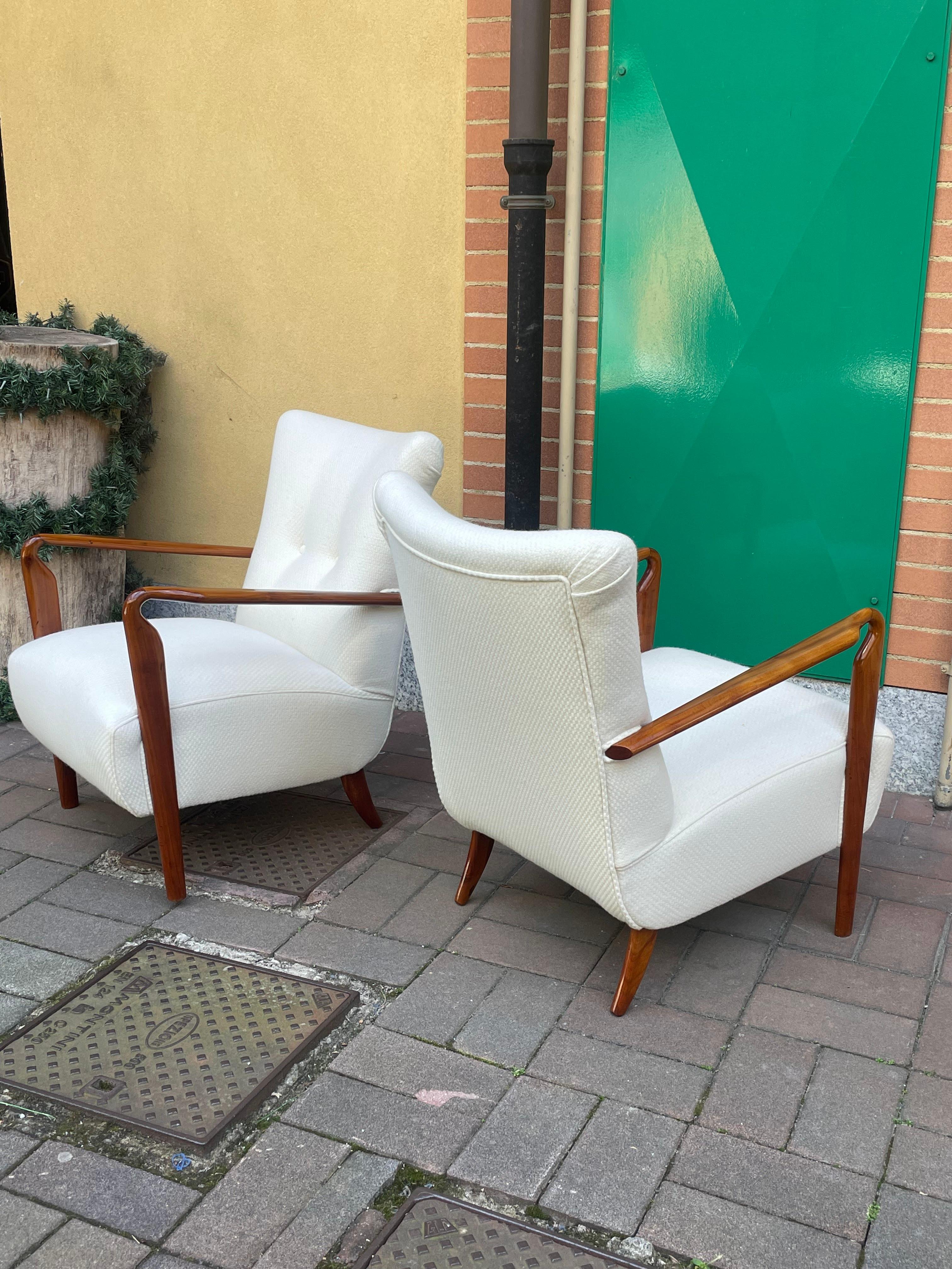Mid-20th Century Pair of armchairs mod. 401, Studio Tecnico Cassina, Italy