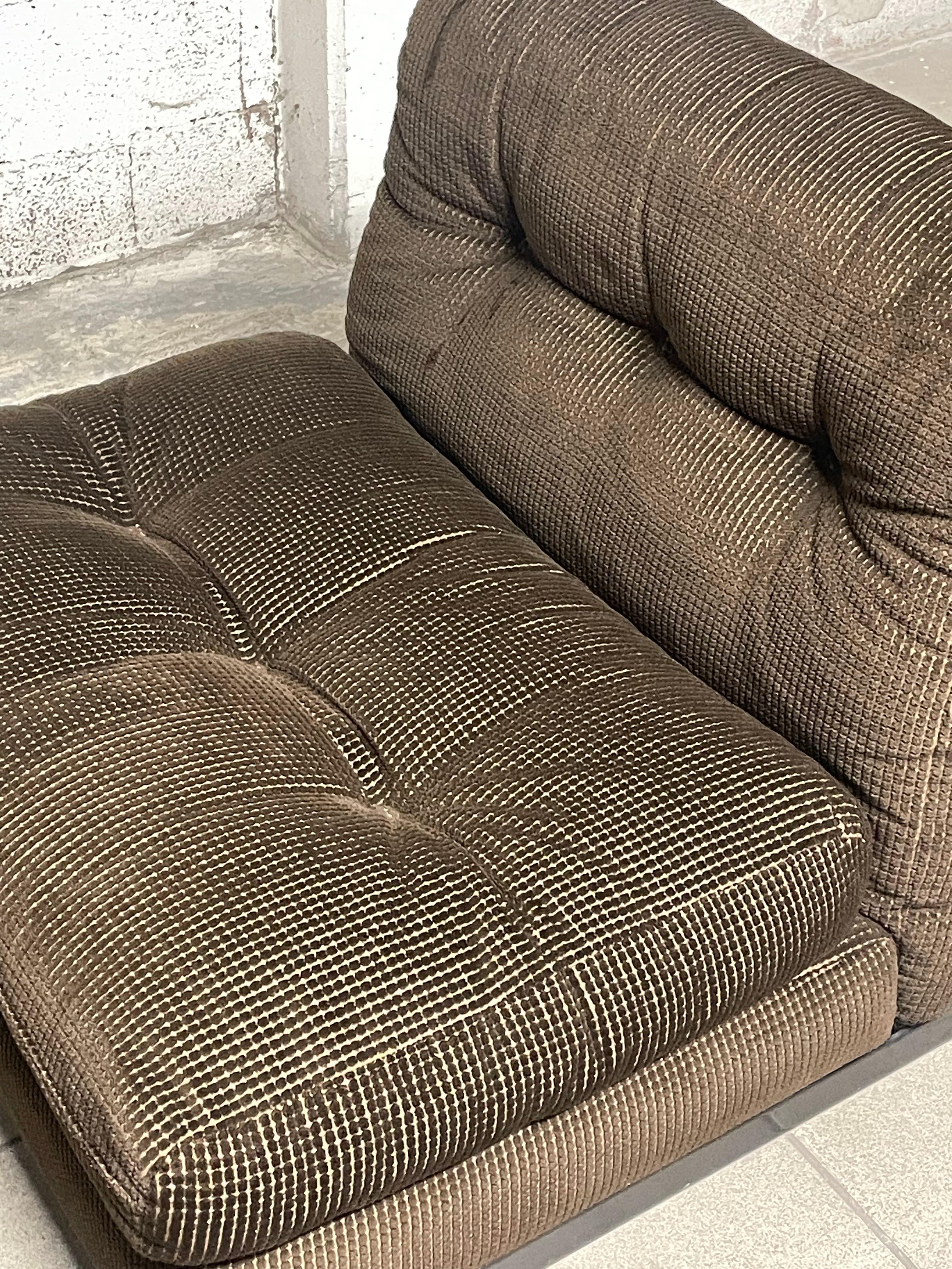 Coppia di poltrone modello Amanta di Mario Bellini per B&B Italia, 1973 in vendita 13