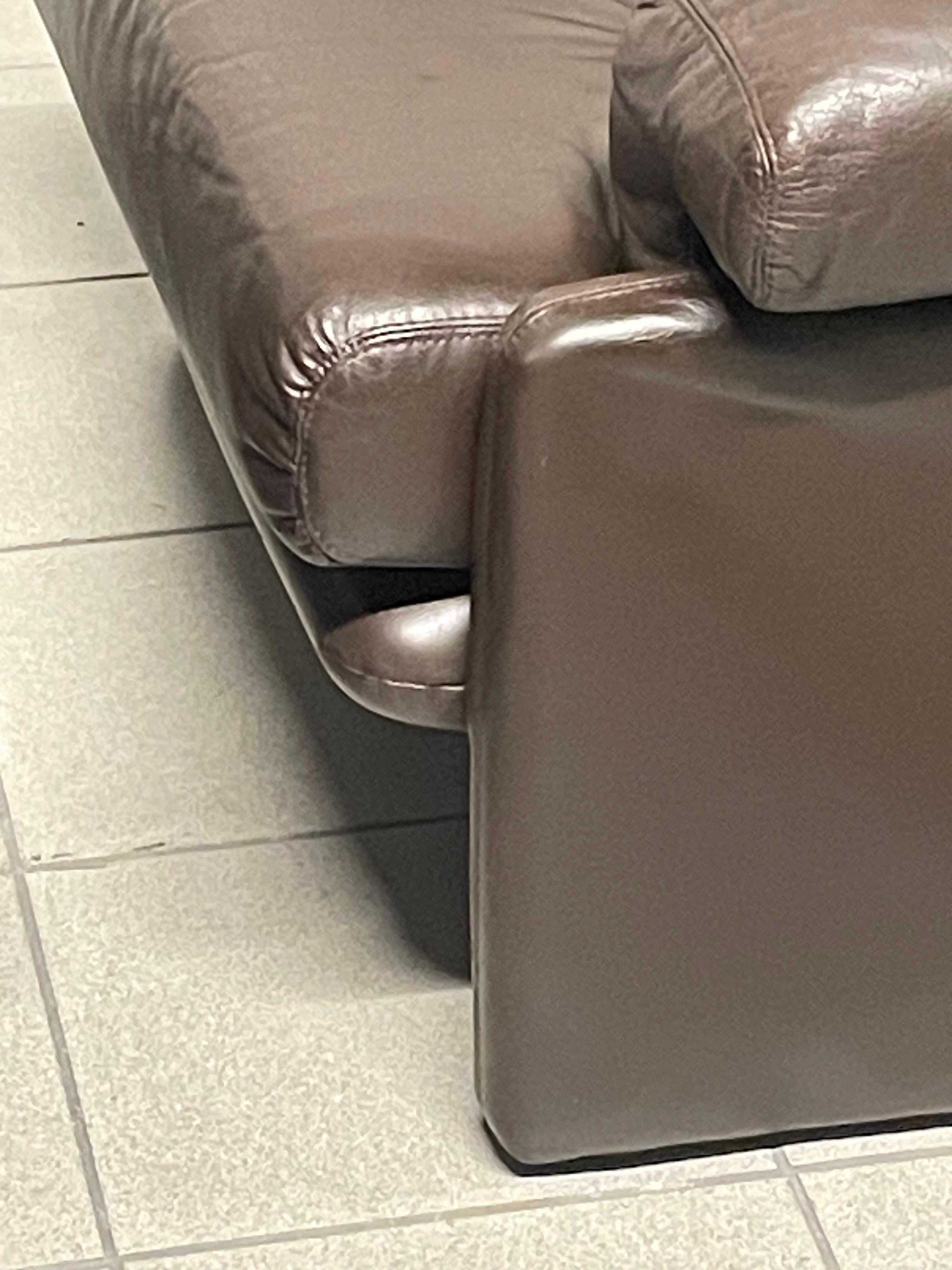Pair of armchairs model Coronado by Afra & Tobia Scarpa for B&B Italia For Sale 5