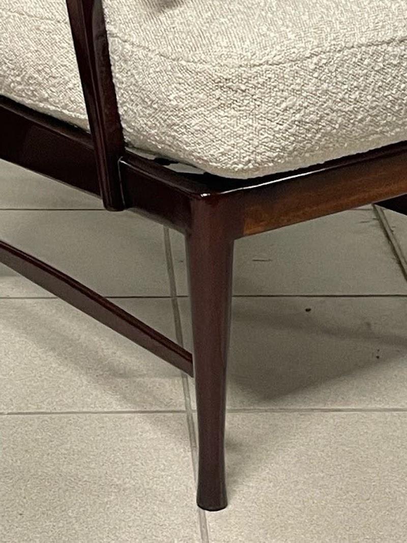 Pareja de sillones reclinables de los años 50 en madera y tela Bouclé en venta