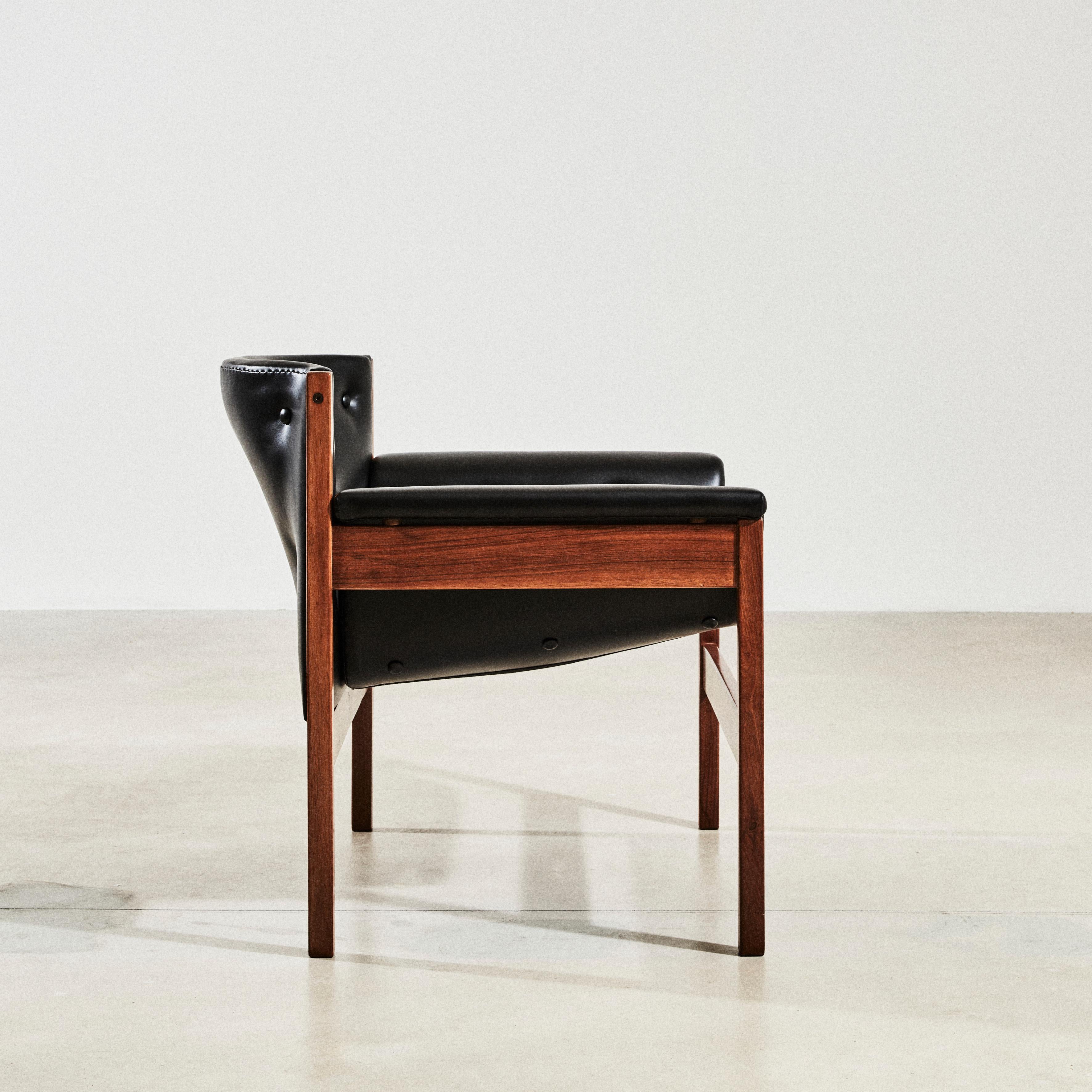 Paar Sessel, entworfen von Tito Agnoli, 1957 (Moderne der Mitte des Jahrhunderts) im Angebot