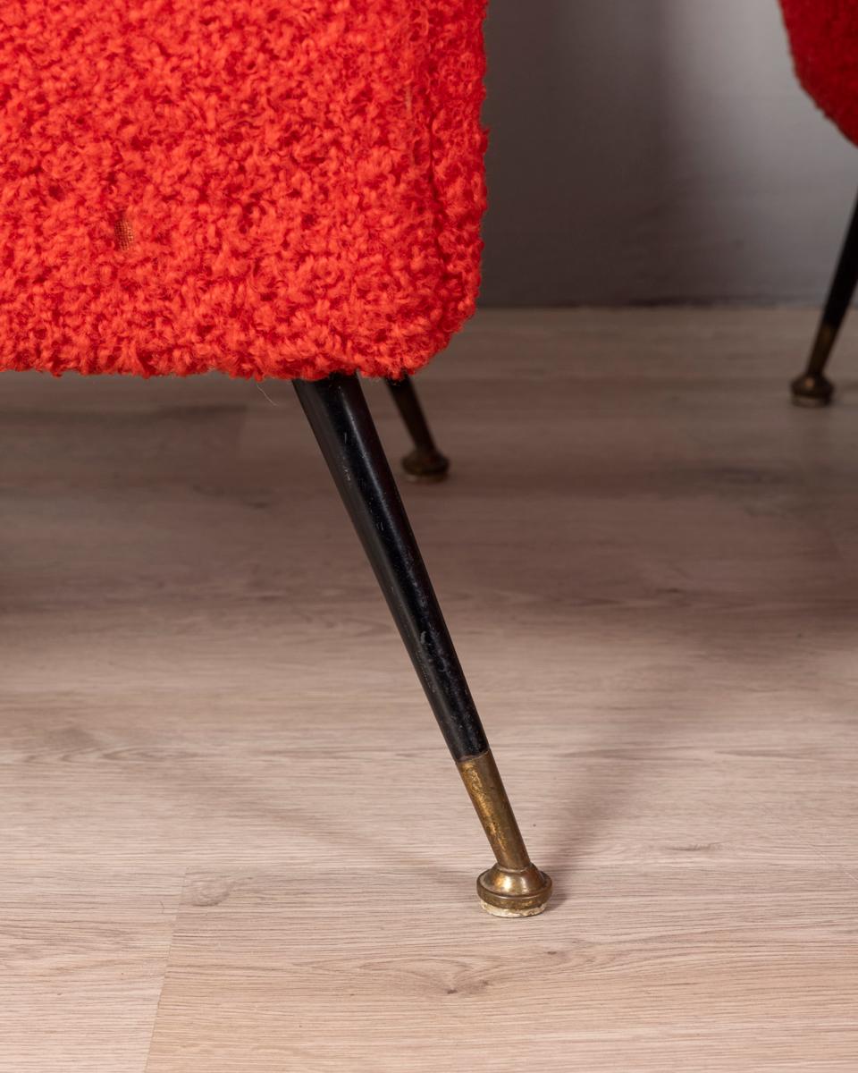 Coppia di poltrone vintage anni 50 tessuto rosso design Italiano en vente 4