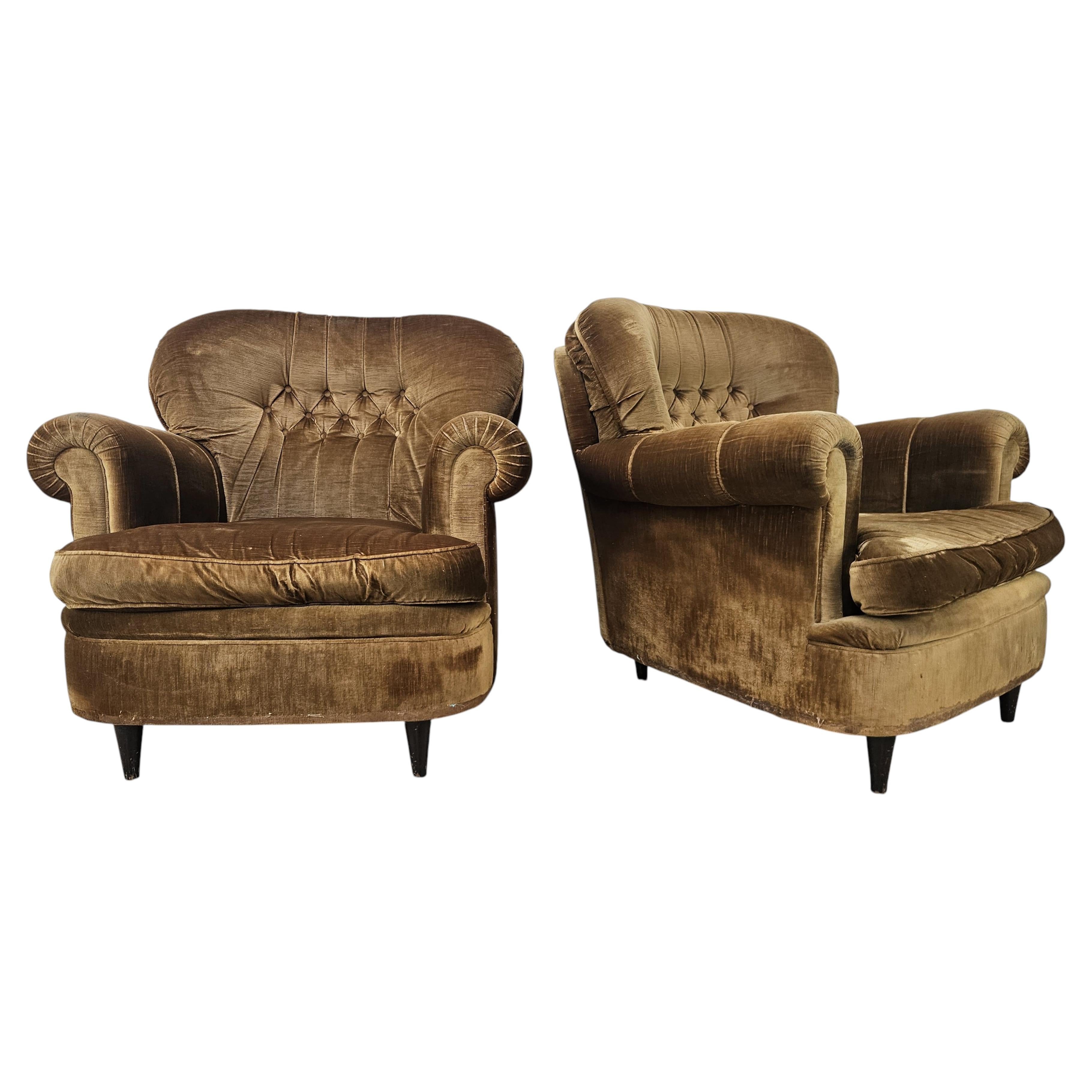 Pair of vintage 1960s velvet armchairs For Sale