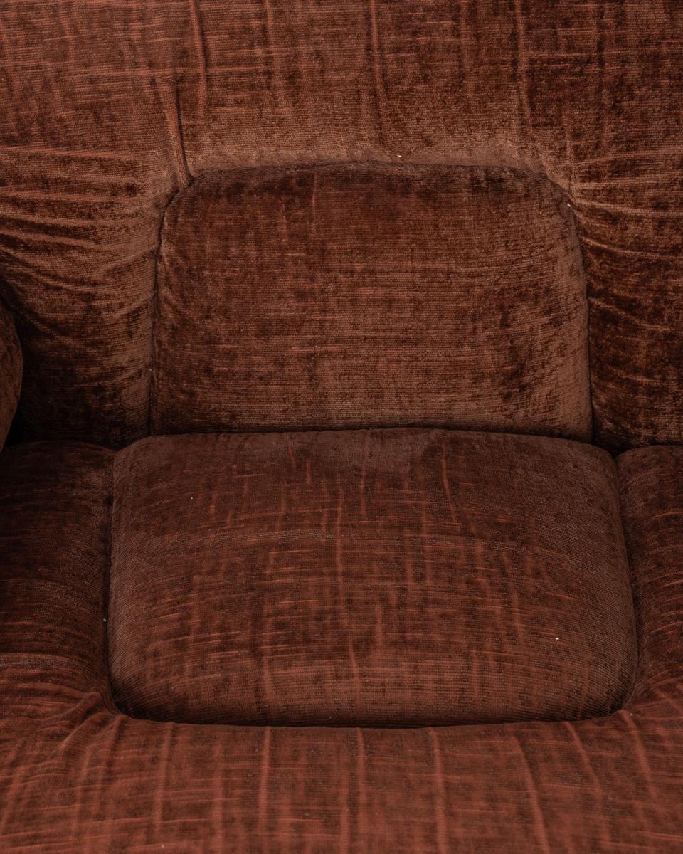 Mid-Century Modern Pair of vintage 1960s brown velvet armchairs Italian design For Sale