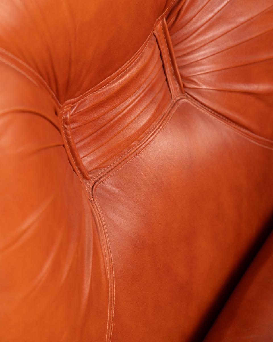 Paire de fauteuils vintage en cuir et acier des années 70 design italien en vente 2