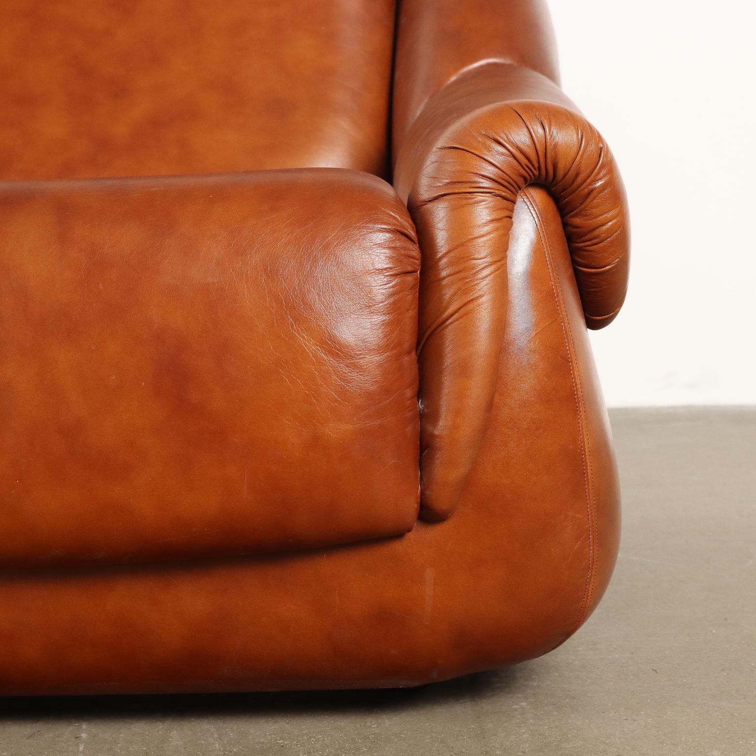 Late 20th Century Coppia di Poltrone Vintage Anni 70 in similpelle marrone in vendita
