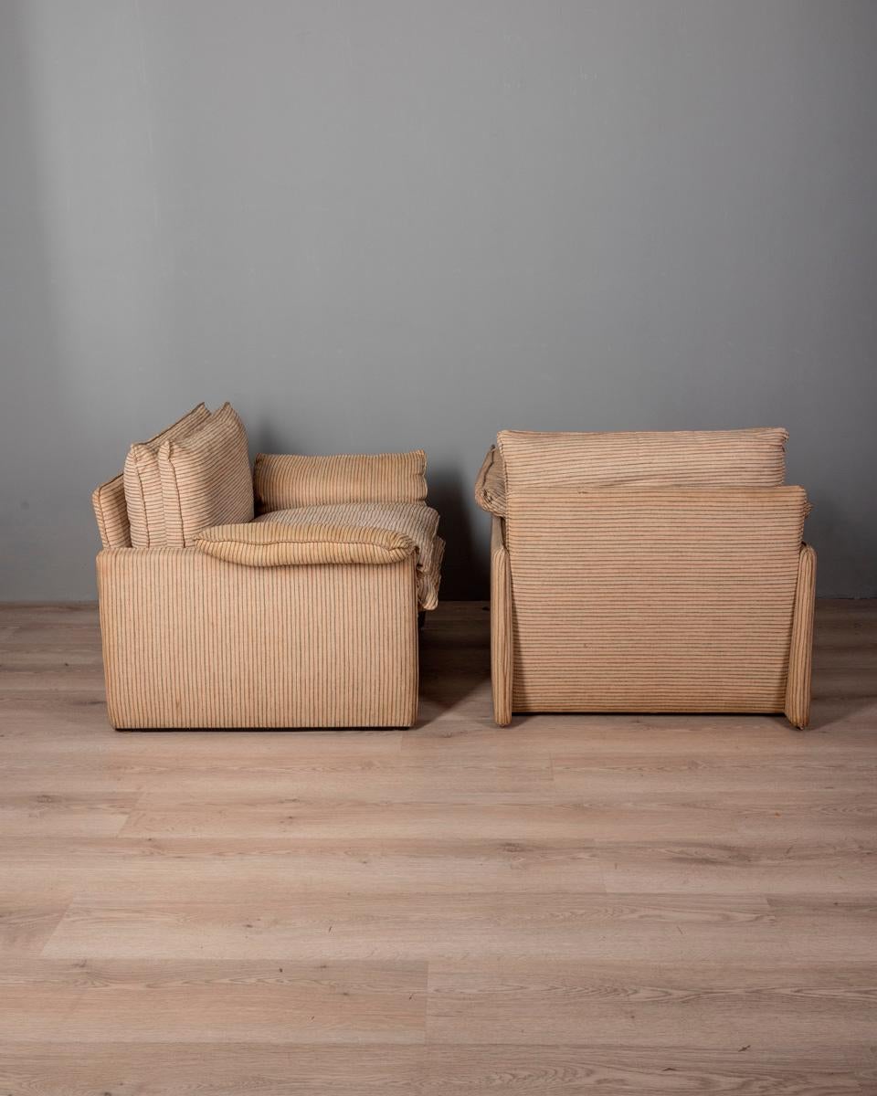 Moderne Coppia di poltrone vintage anni 80 in tessuto design Italiano en vente