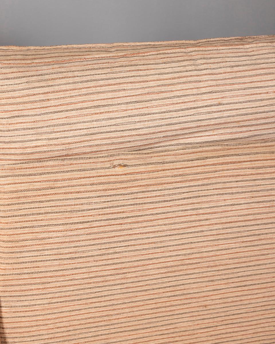 Coppia di poltrone vintage anni 80 in tessuto design Italiano en vente 3