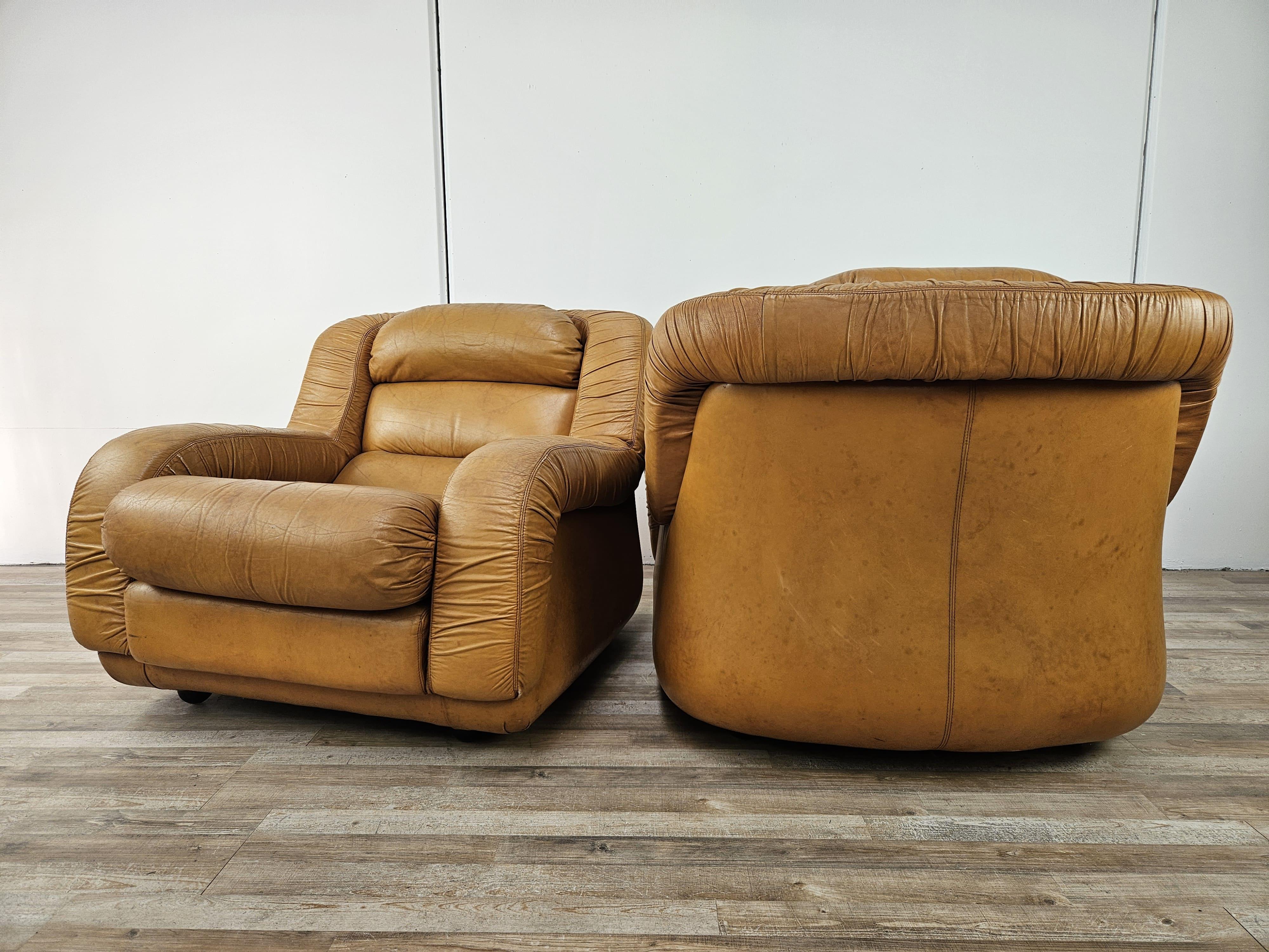 Mid-Century Modern Coppia di poltrone vintage in pelle marrone anni '70