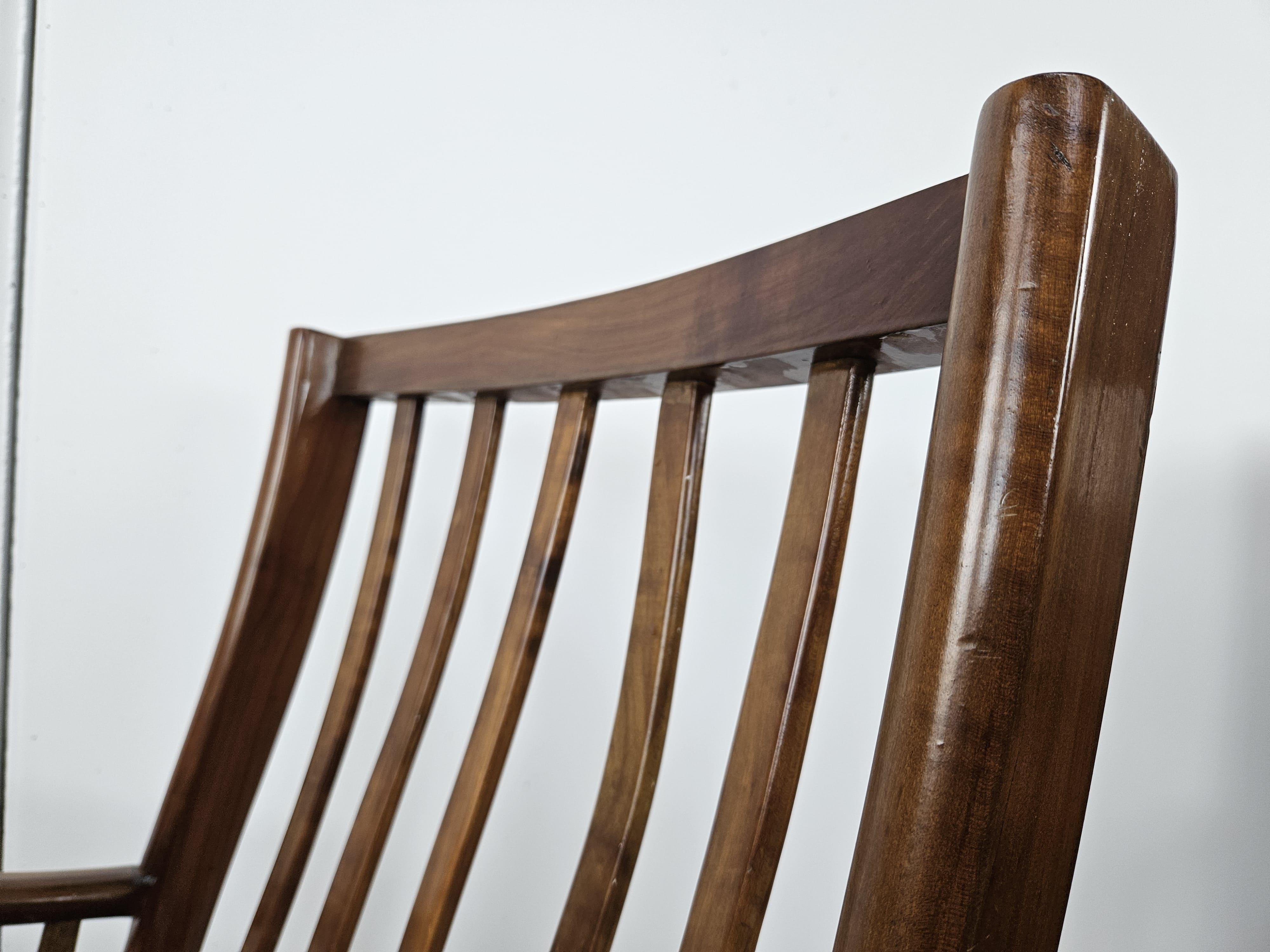 Coppia di poltrone vintage italiane in legno e imbottitura 1950 in vendita 4