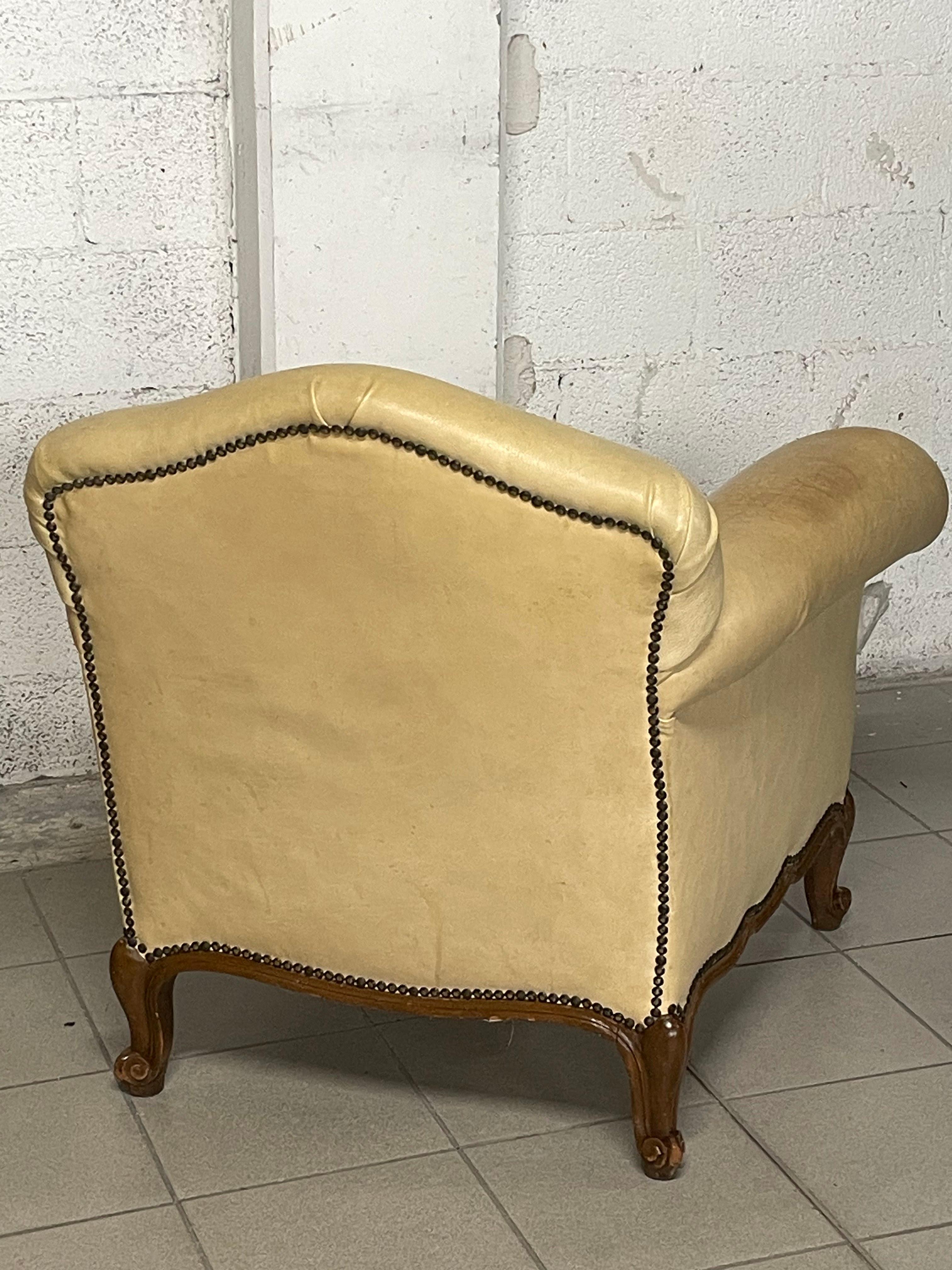 Pareja de sillones victorianos de los años 40 en cuero auténtico en venta 10