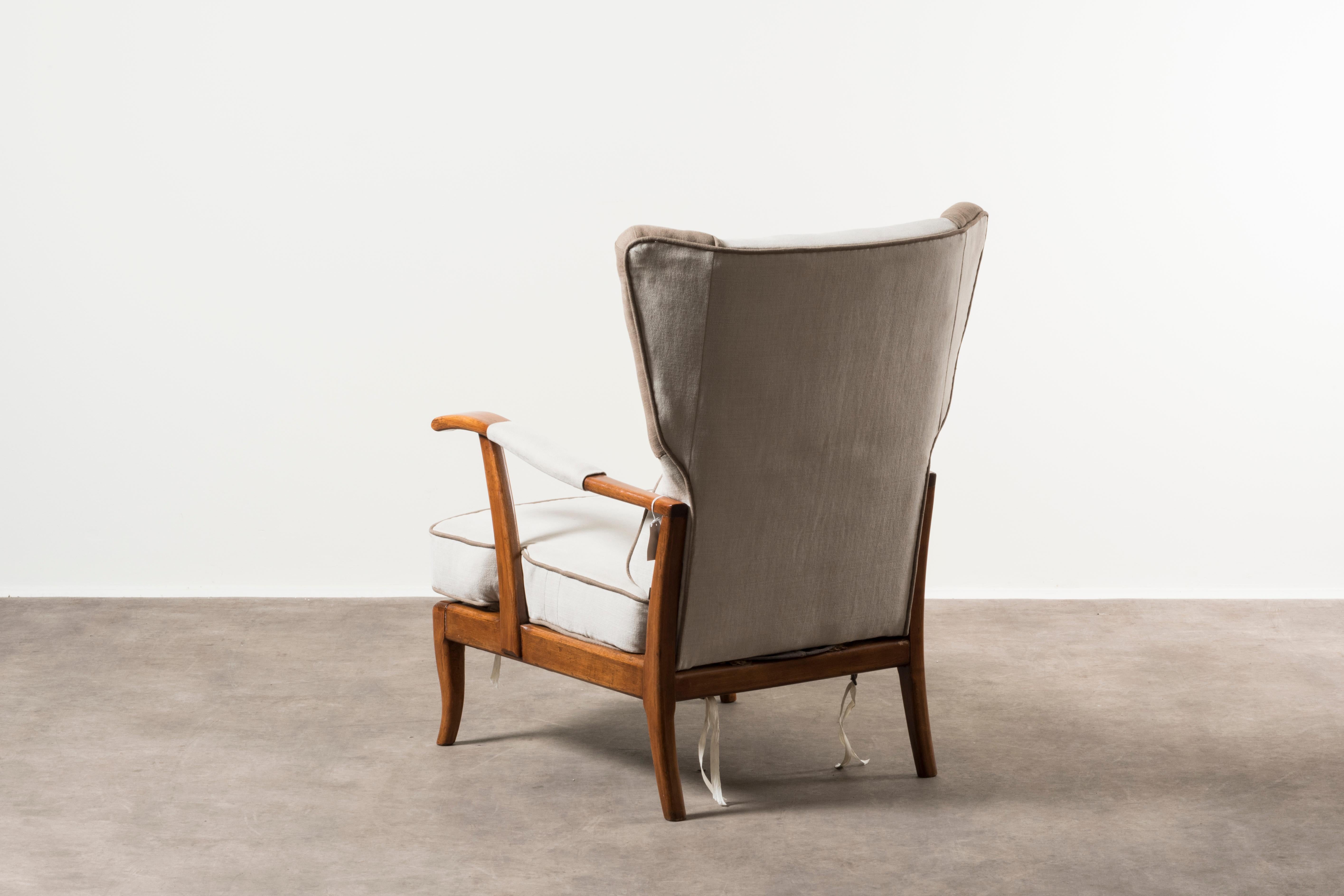 1950 Pair Paolo Buffa-Armchairs wood material cushions beige In Good Condition For Sale In Milano, Lombardia