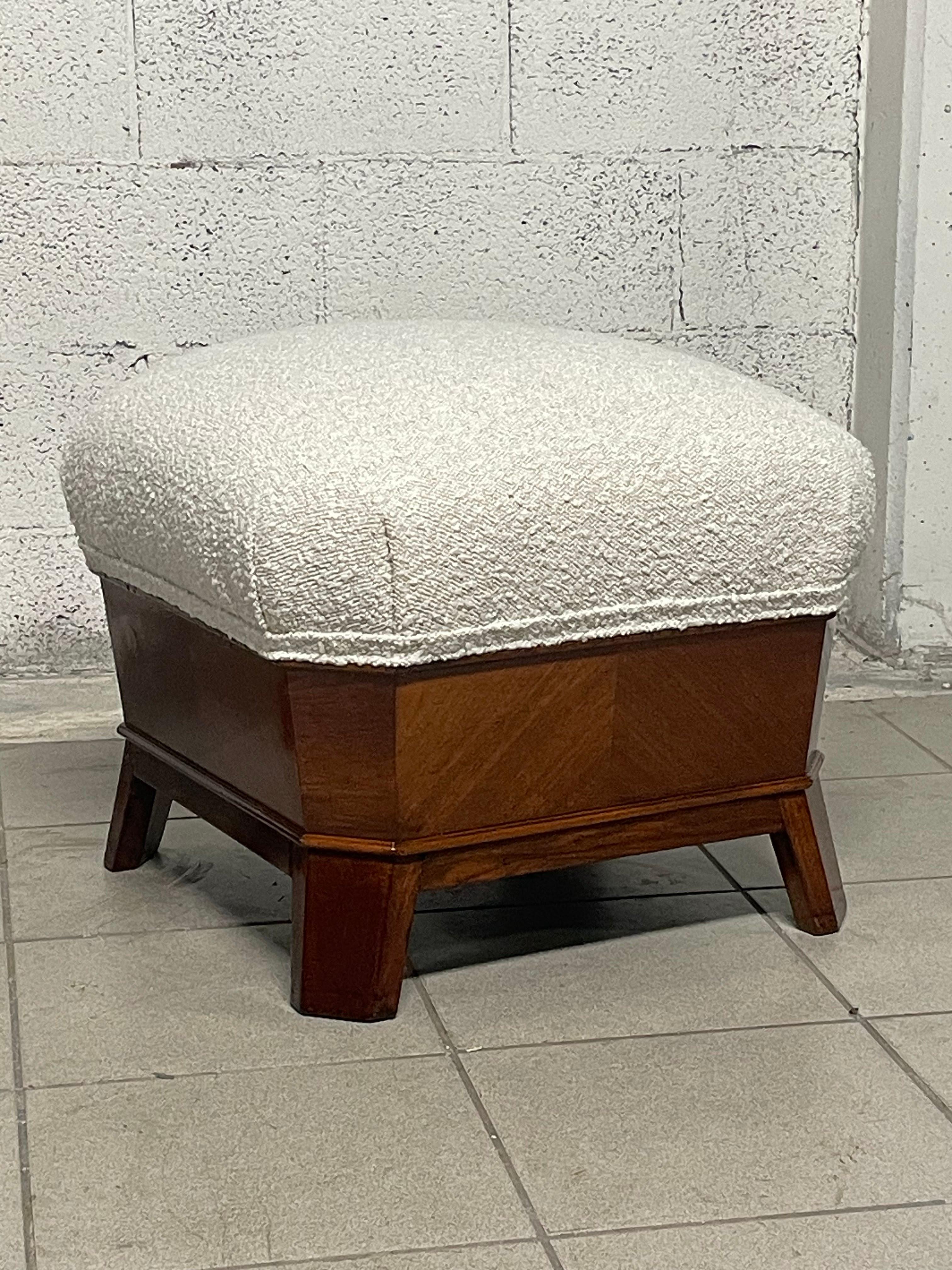 Pair of 1930s mahogany poufs For Sale 9