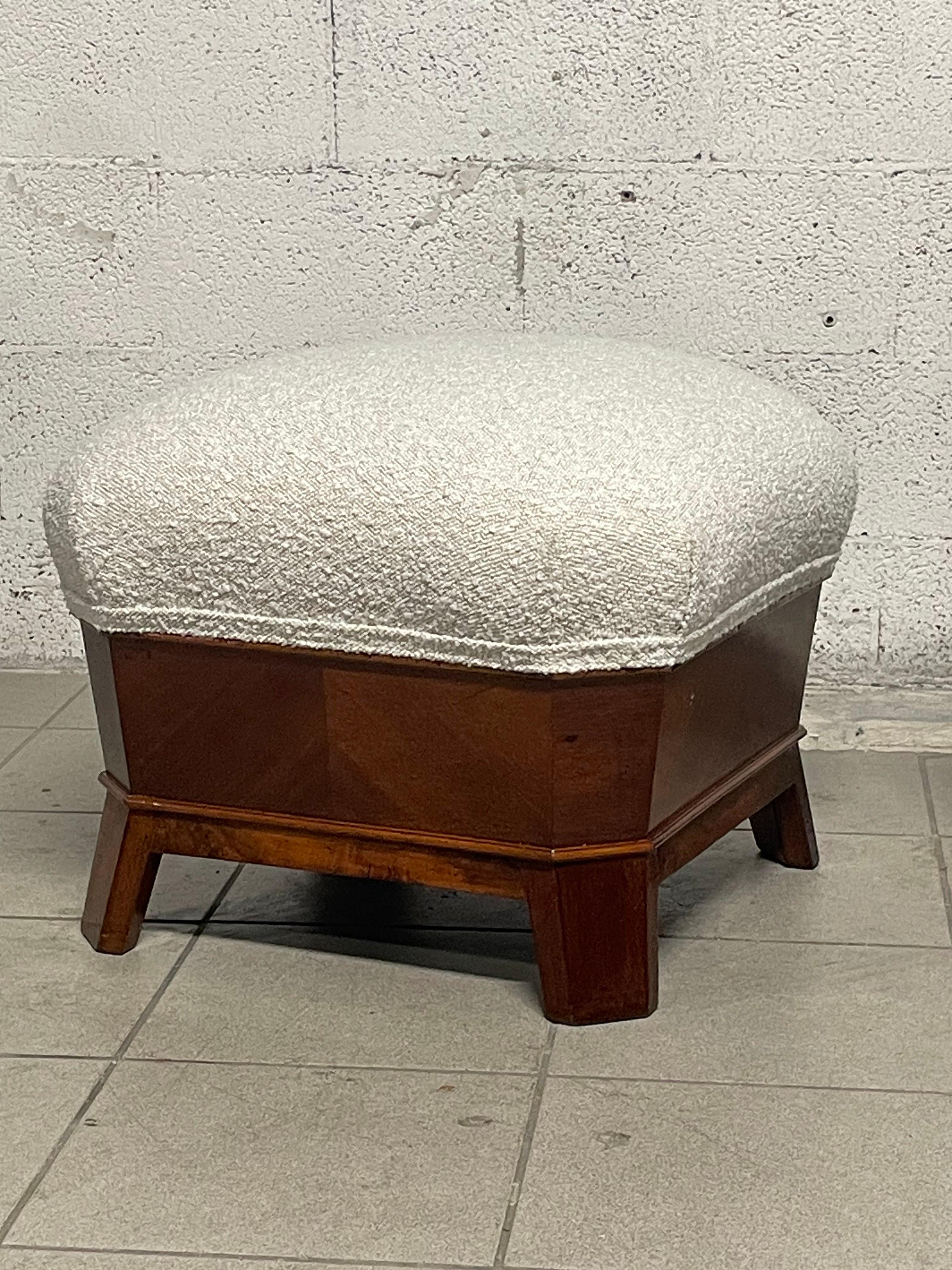 Pair of 1930s mahogany poufs For Sale 10