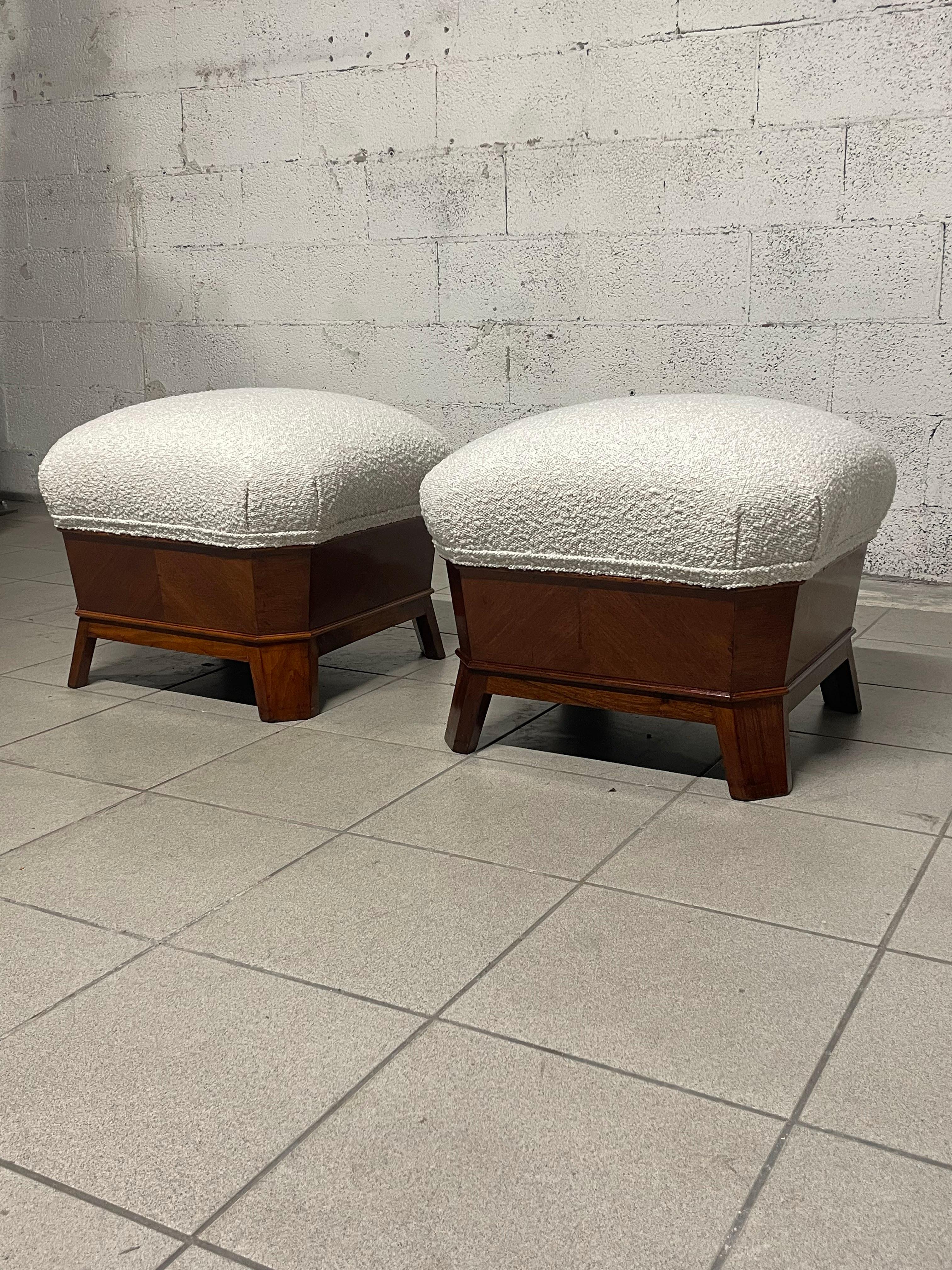 Pair of 1930s mahogany poufs In Excellent Condition For Sale In SAN PIETRO MOSEZZO, NO