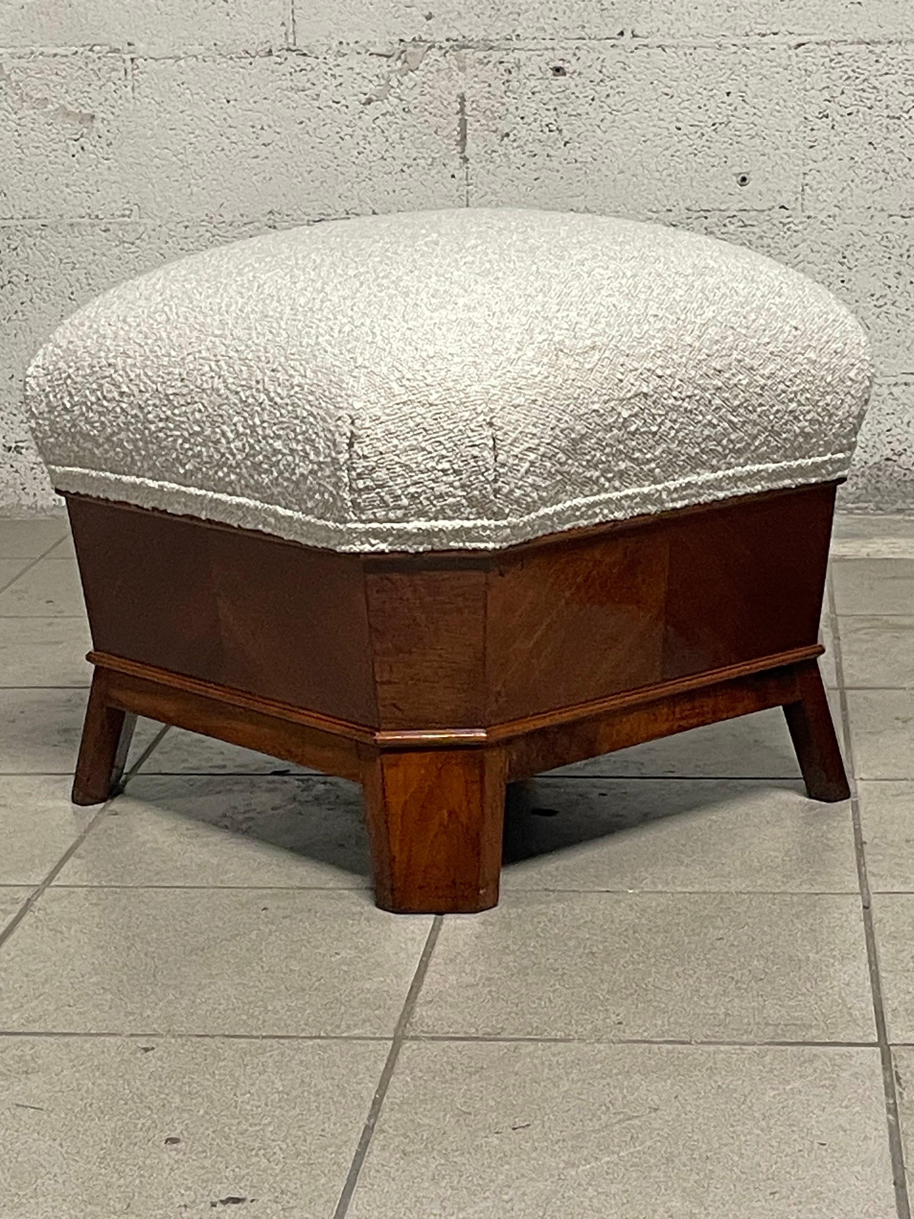 Pair of 1930s mahogany poufs For Sale 1