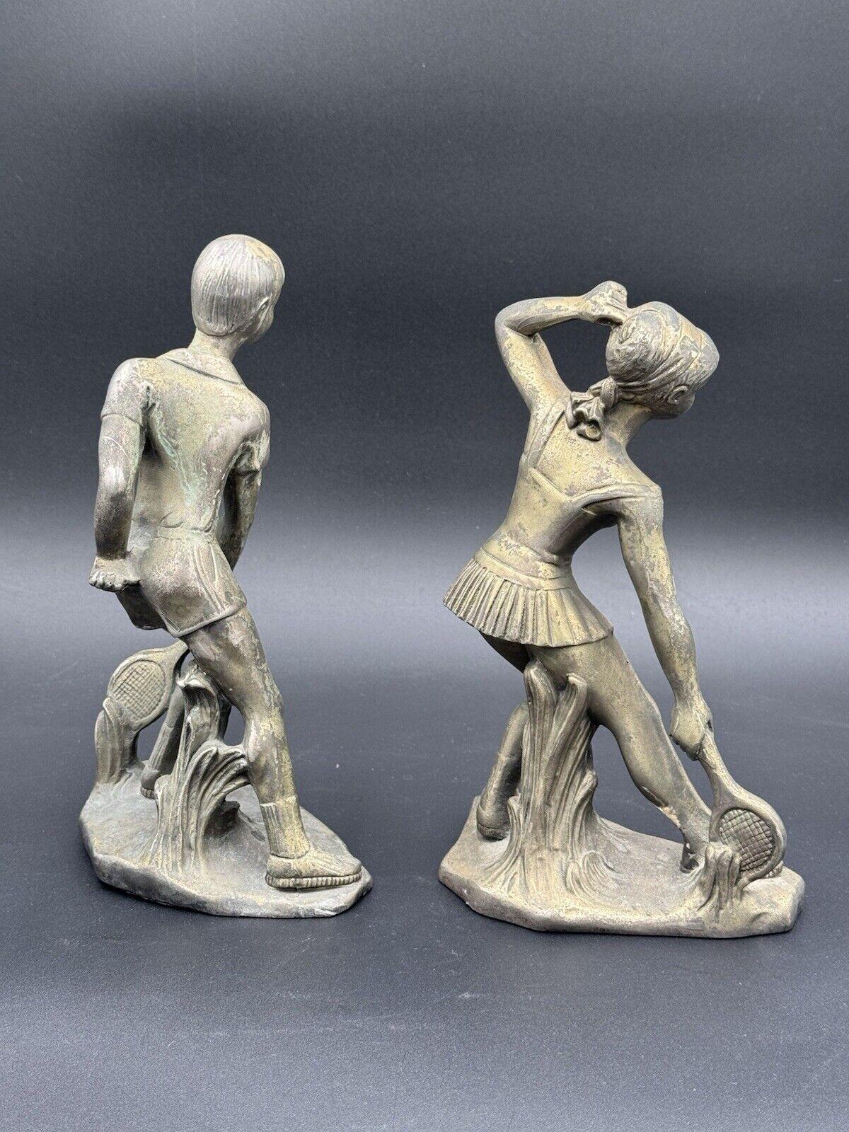 Mid-20th Century Coppia Di Sculture Art Decò Giovani Ragazzi Tennisti Tennis Anni ‘50 in vendita