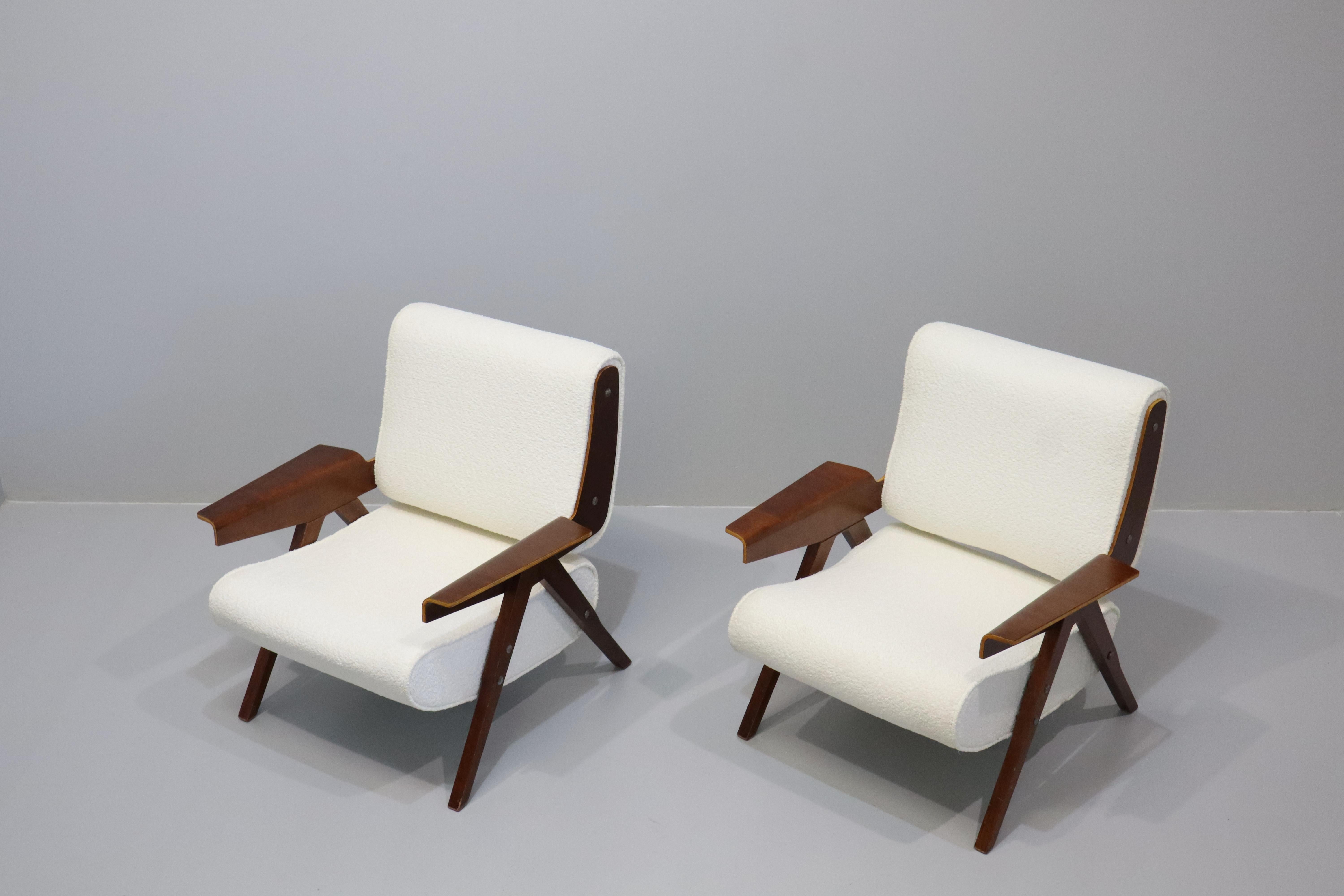 Pair Of Gianfranco Frattini Model 831 Lounge Chairs For Cassina, 1950s For Sale 5