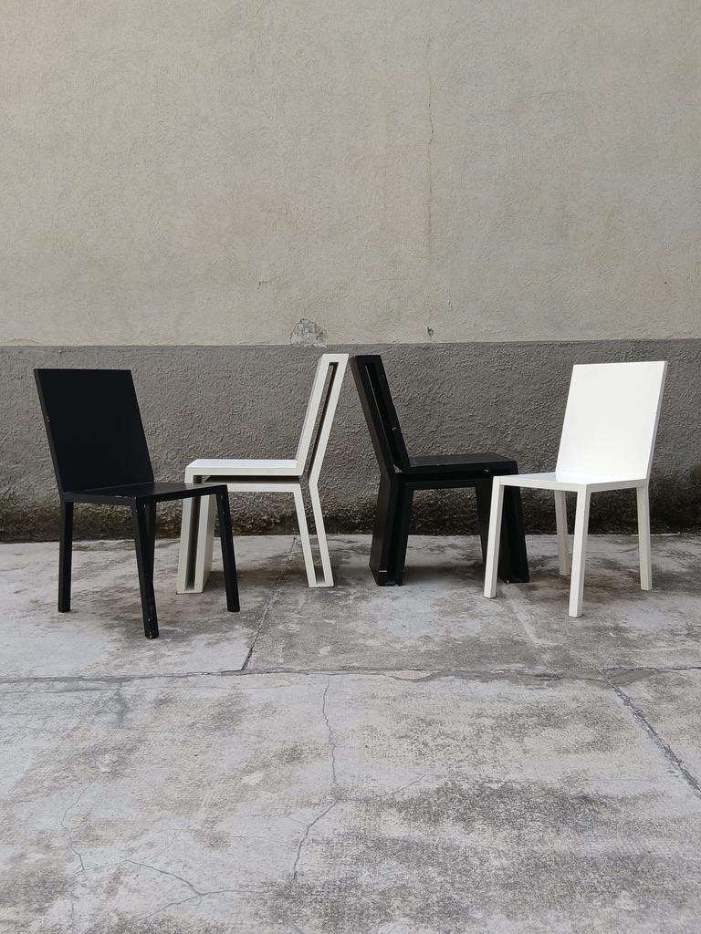 Pareja de sillas lacadas con segundo asiento oculto - Italia - Años 90 en venta 7