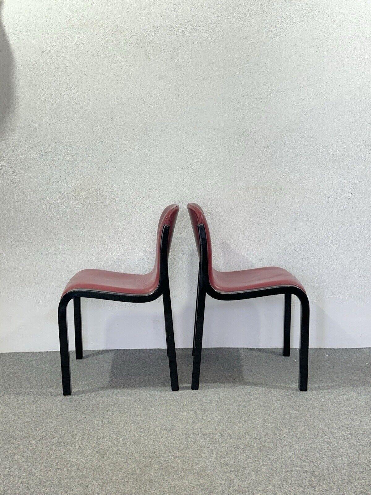 Paar Mito Stühle Carlo Bartoli Tisettanta modernes Design (Late 20th Century) im Angebot