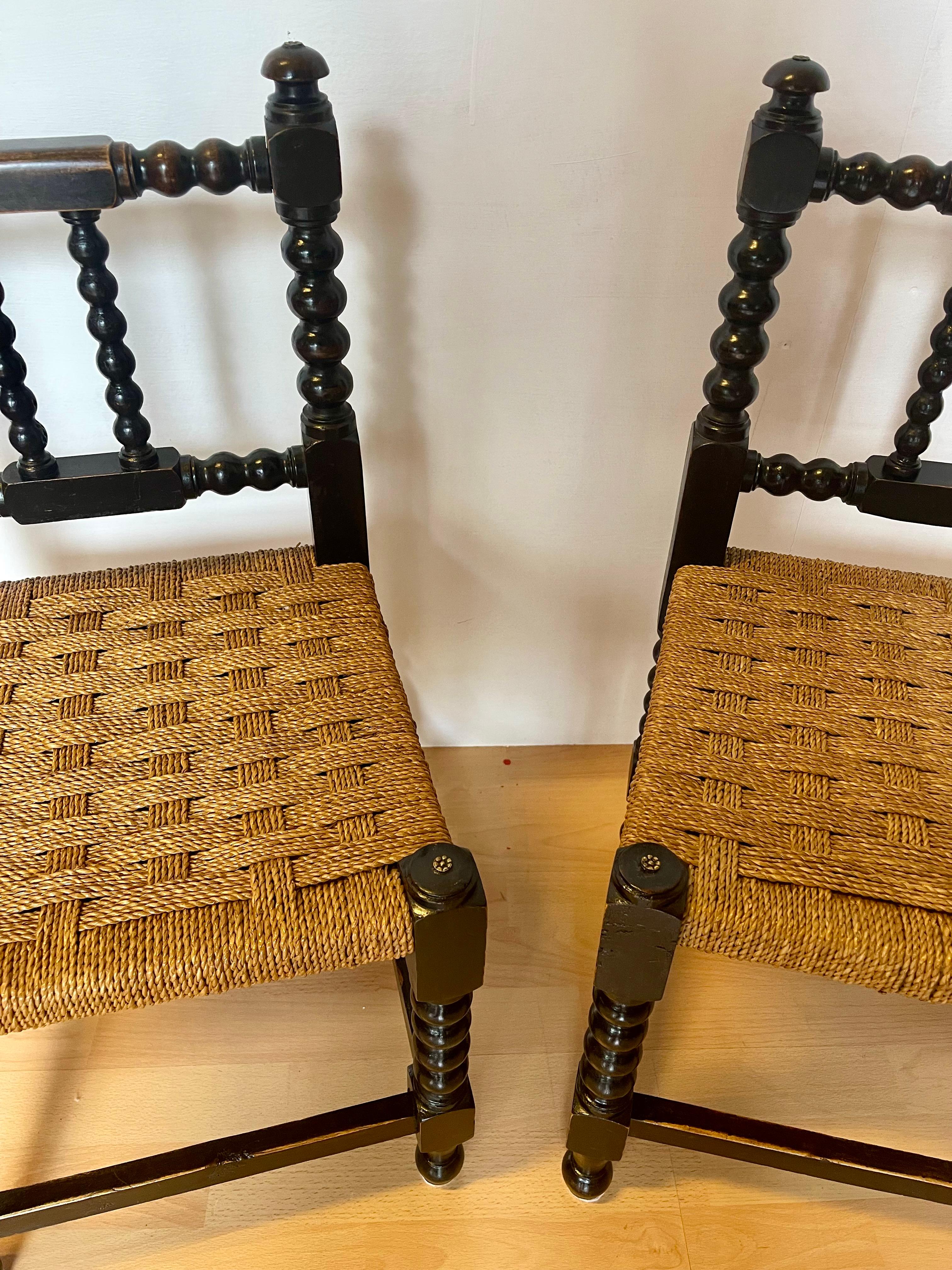 Ein Paar neapolitanische Stühle aus gedrechseltem Holz und Vintage-Seil aus den 1990er Jahren (20th Century) im Angebot