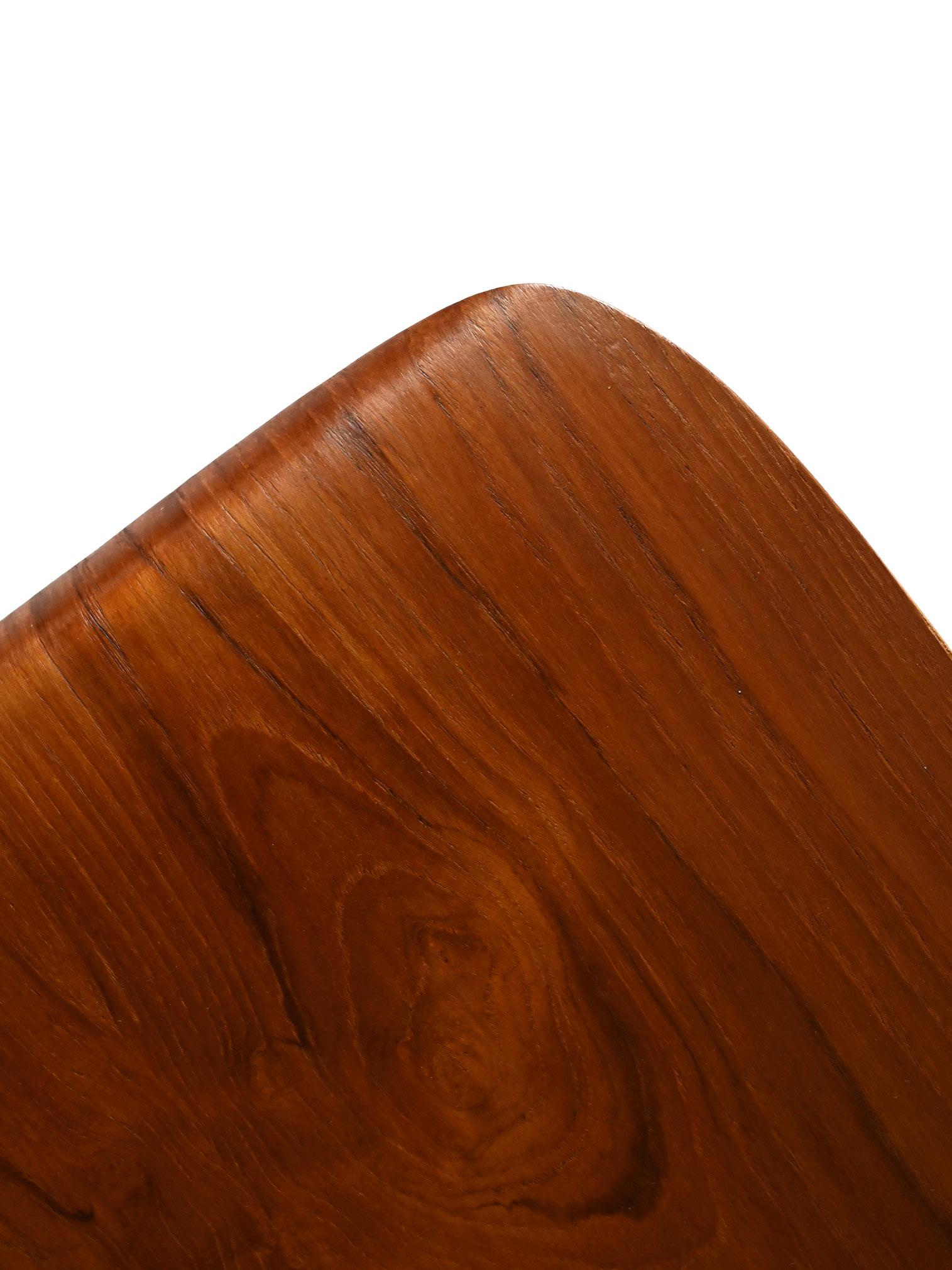 Paire de chaises nordiques en bois Bon état - En vente à Brescia, IT