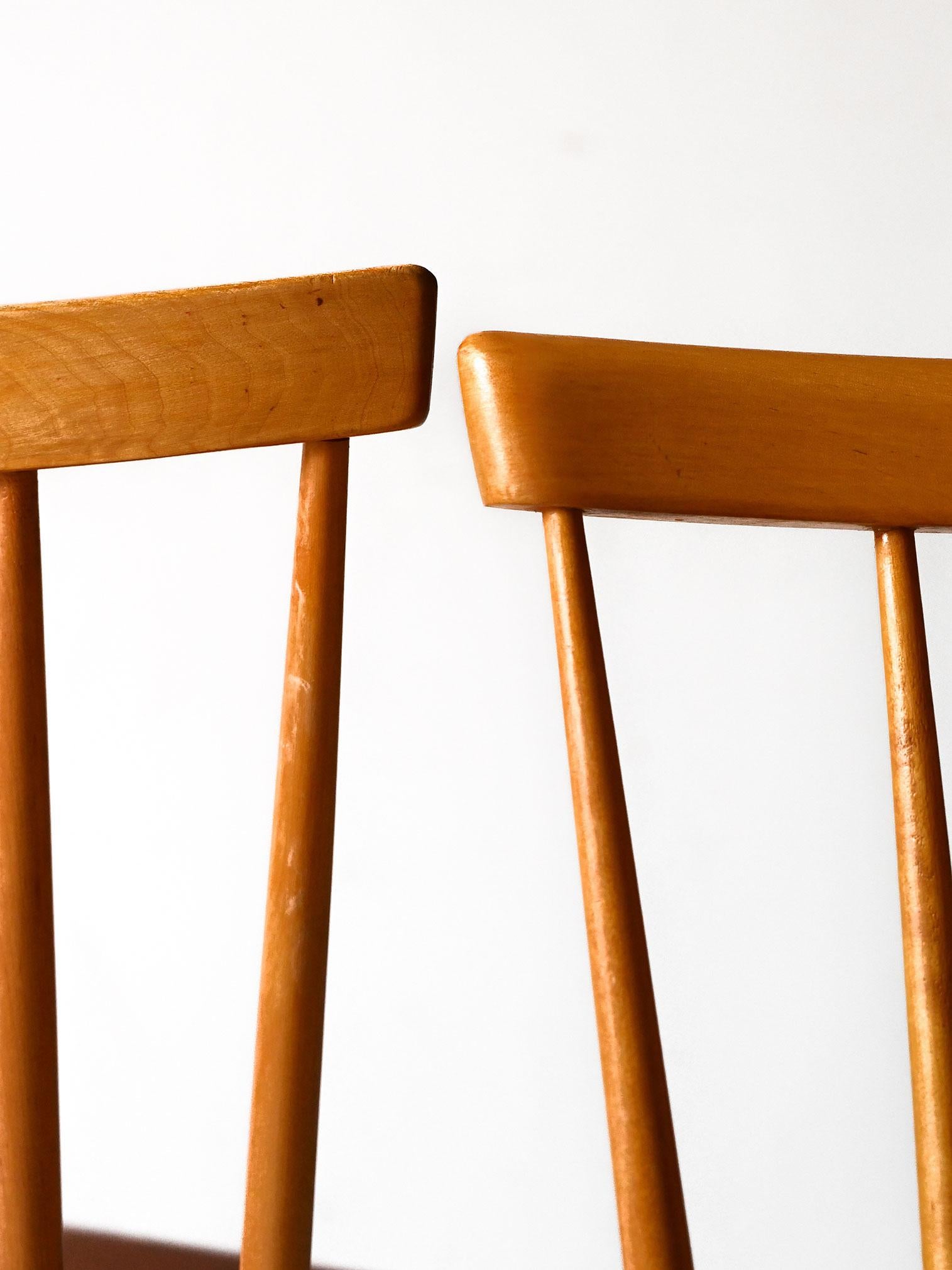 Paar 50er/60er Jahre skandinavische Stühle in Buche und Teak Pinstol Typ (Buchenholz) im Angebot