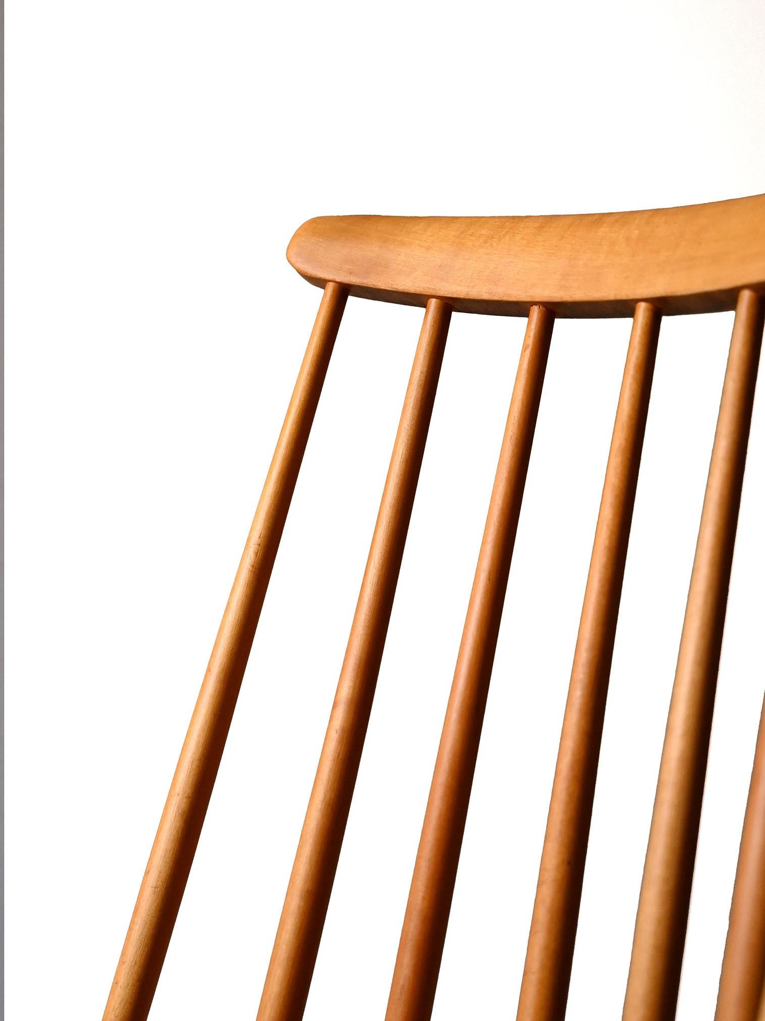 Mid-20th Century Coppia di sedie scandinave in faggio e mogano in vendita