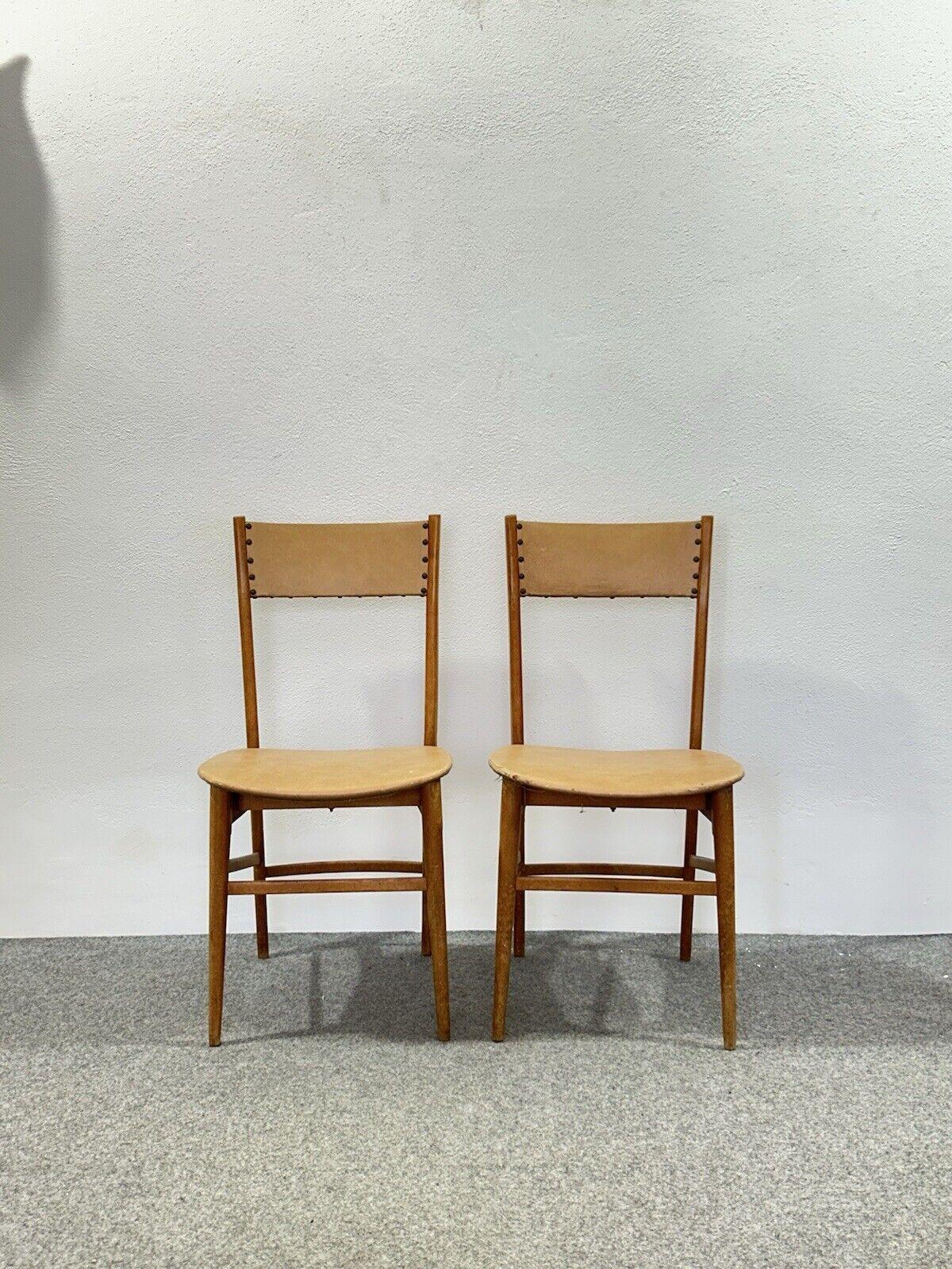 Pair of Scandinavian teak chairs Sweden 1950's design.


Item in good conservative condition, no cosmetic flaws to report, only slight and obvious signs of time due to use and age (see photos).


Size:

Height 85 cm

Width 42 cm

DEPTH 54 cm