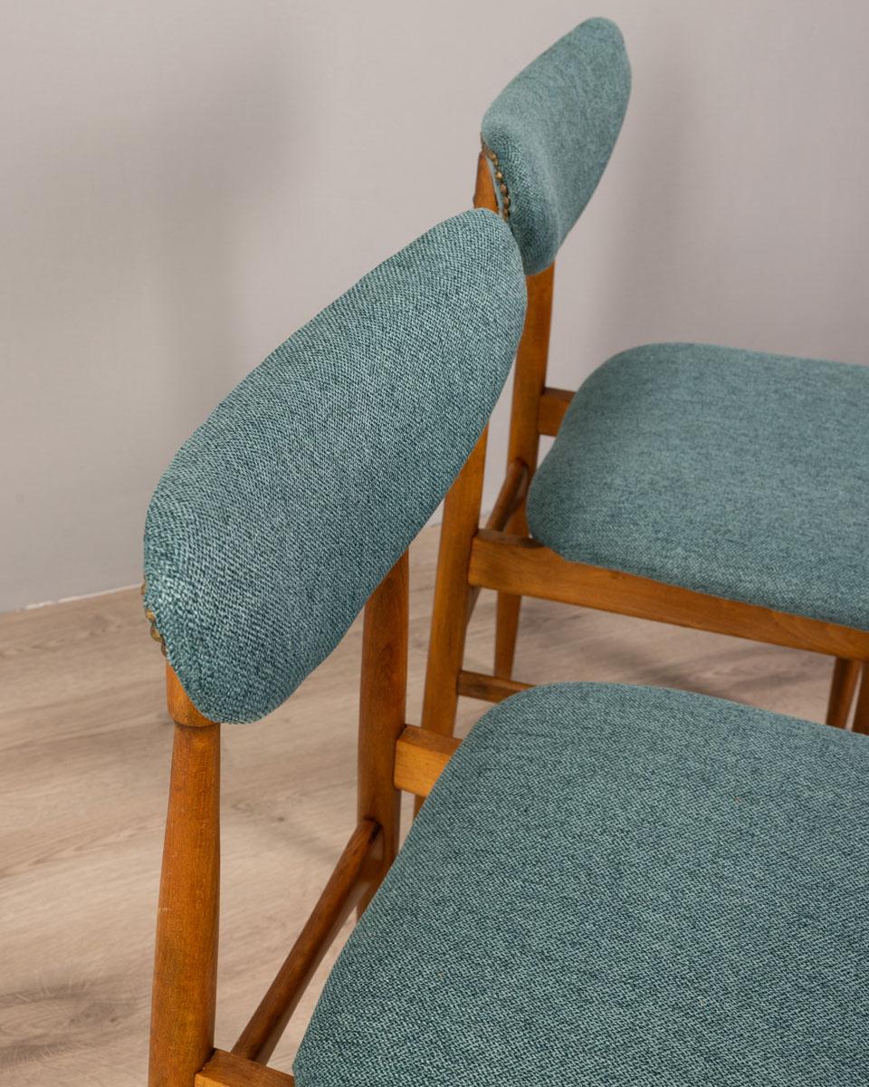 Mid-Century moderno Coppia di sedie vintage anni 60 in tessuto verde design Italiano in vendita