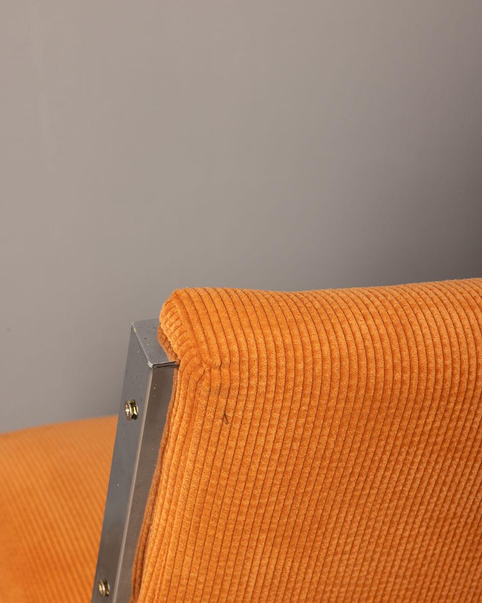 Paire de chaises en velours orange vintage des années 80 design italien 2