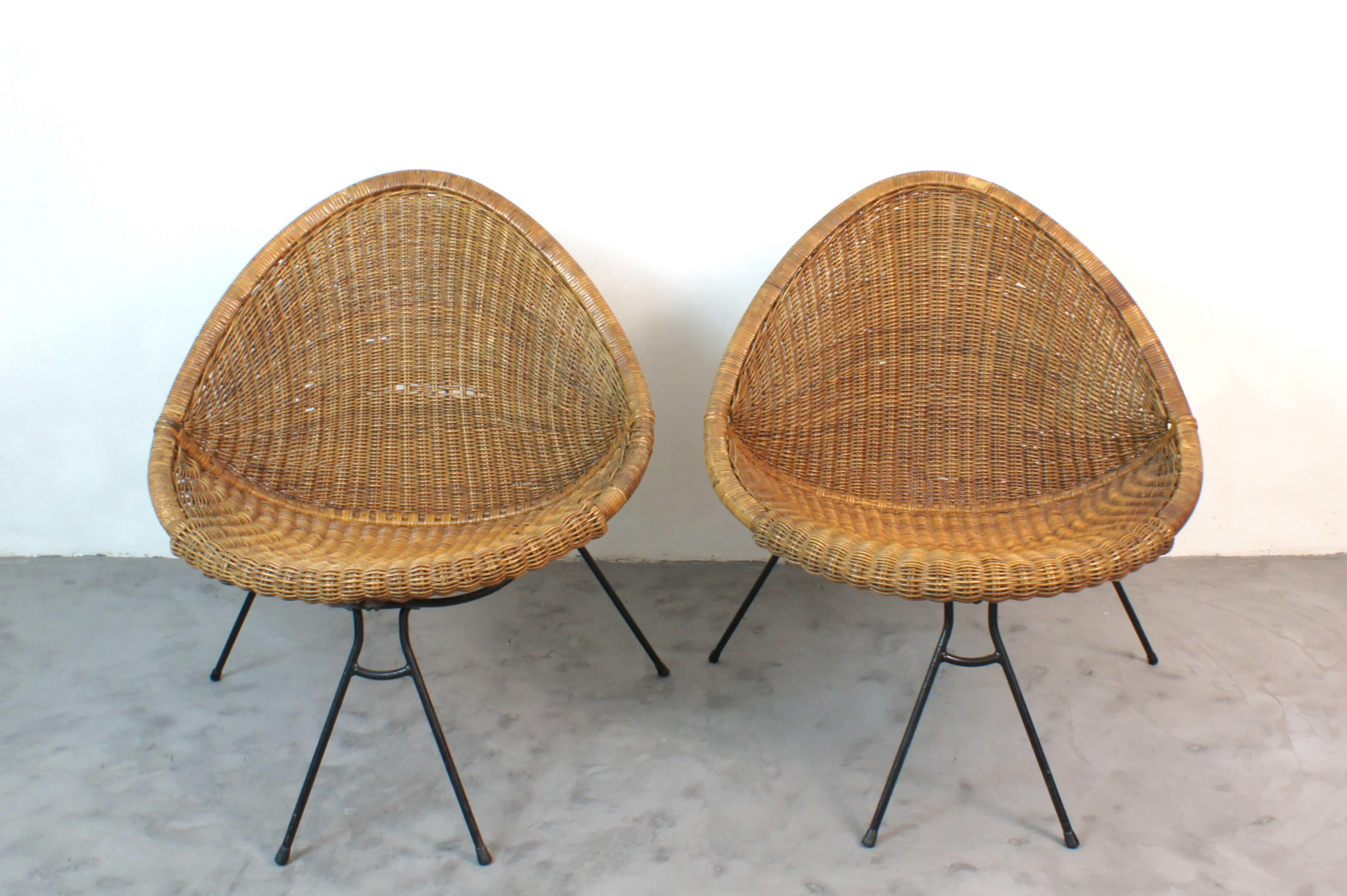 Italian Coppia Di Sedute in Rattan  attribuite a Roberto Mango, circa 1950s For Sale