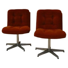 Paire de fauteuils en velours couleur rouille, Italie, années 70