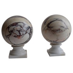 Coppia di sfere in marmo breccia medicea, made in Italy