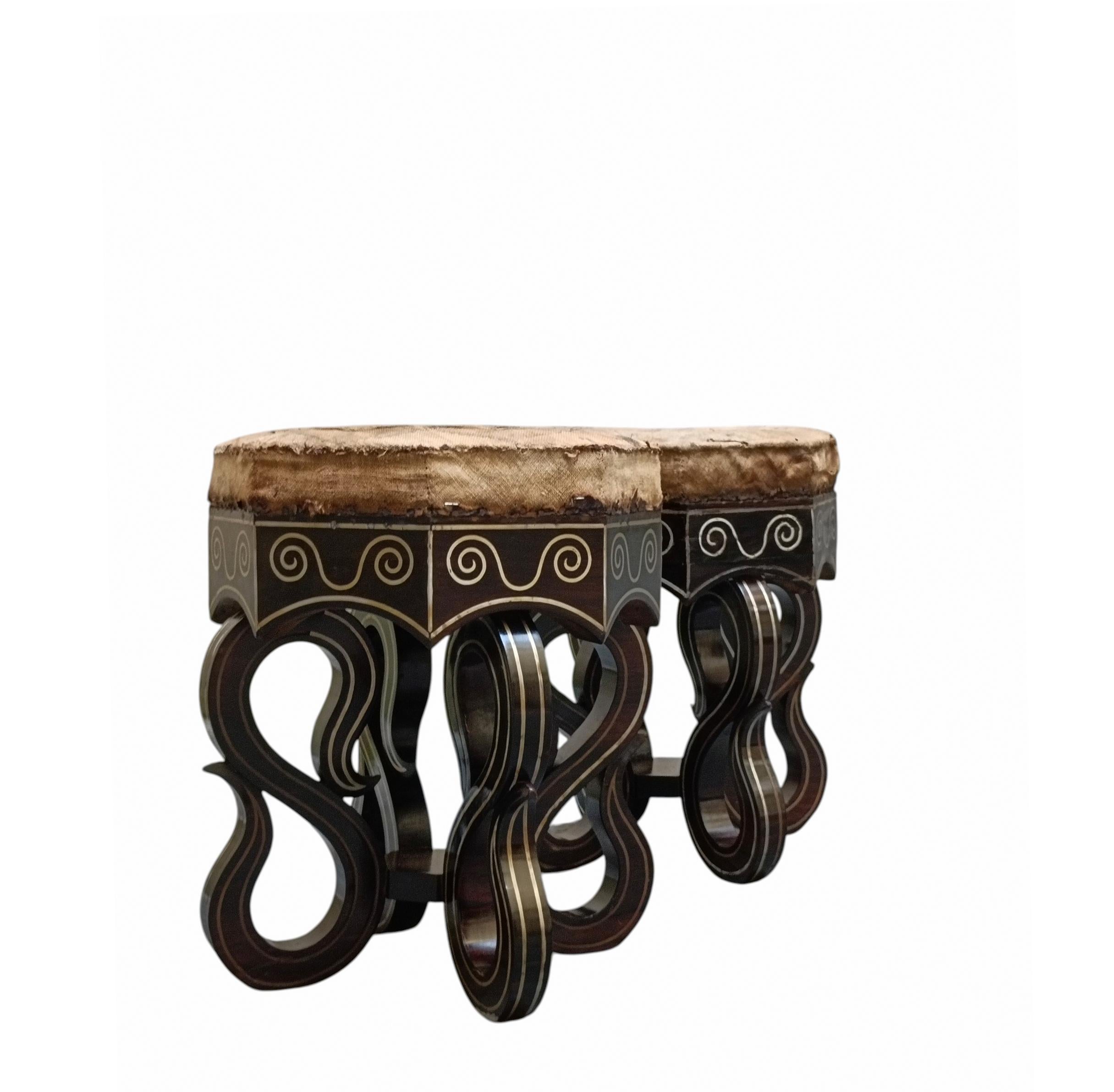 Paar antike Hocker Neapolitanische Manufaktur, Italien 1900er (Stoff) im Angebot