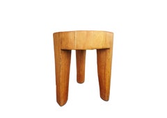 Coppia di sgabelli di Mauro Mori realizzati con un unico tronco di Albizia Rosa