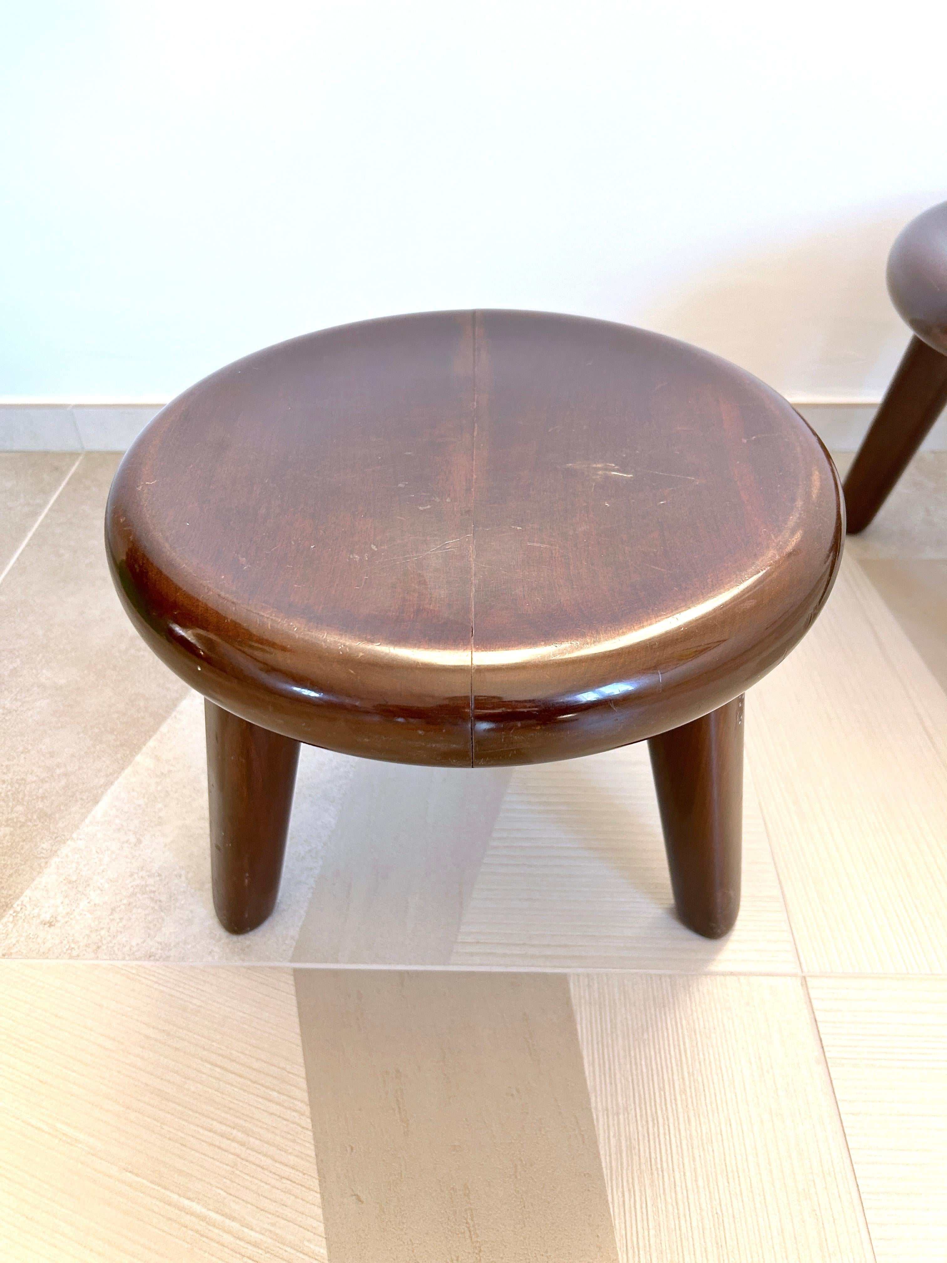 Pair of wooden stools attributed to Vittorio Valabrega For Sale 4