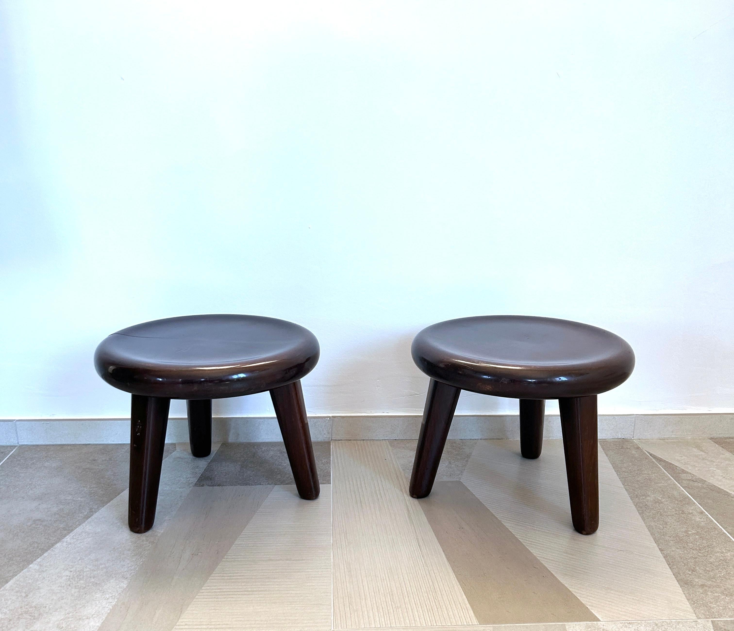 Pair of wooden stools attributed to Vittorio Valabrega For Sale 5