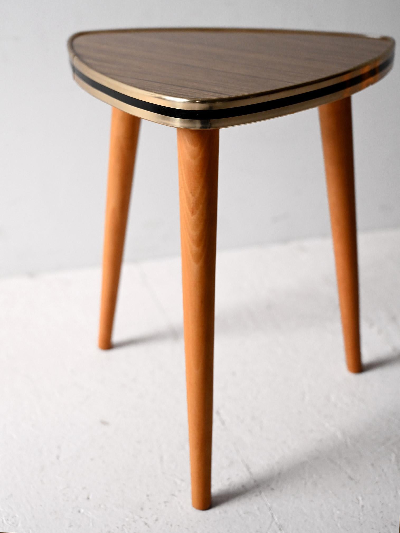 Paire de tabourets scandinaves vintage en Formica Bon état - En vente à Brescia, IT