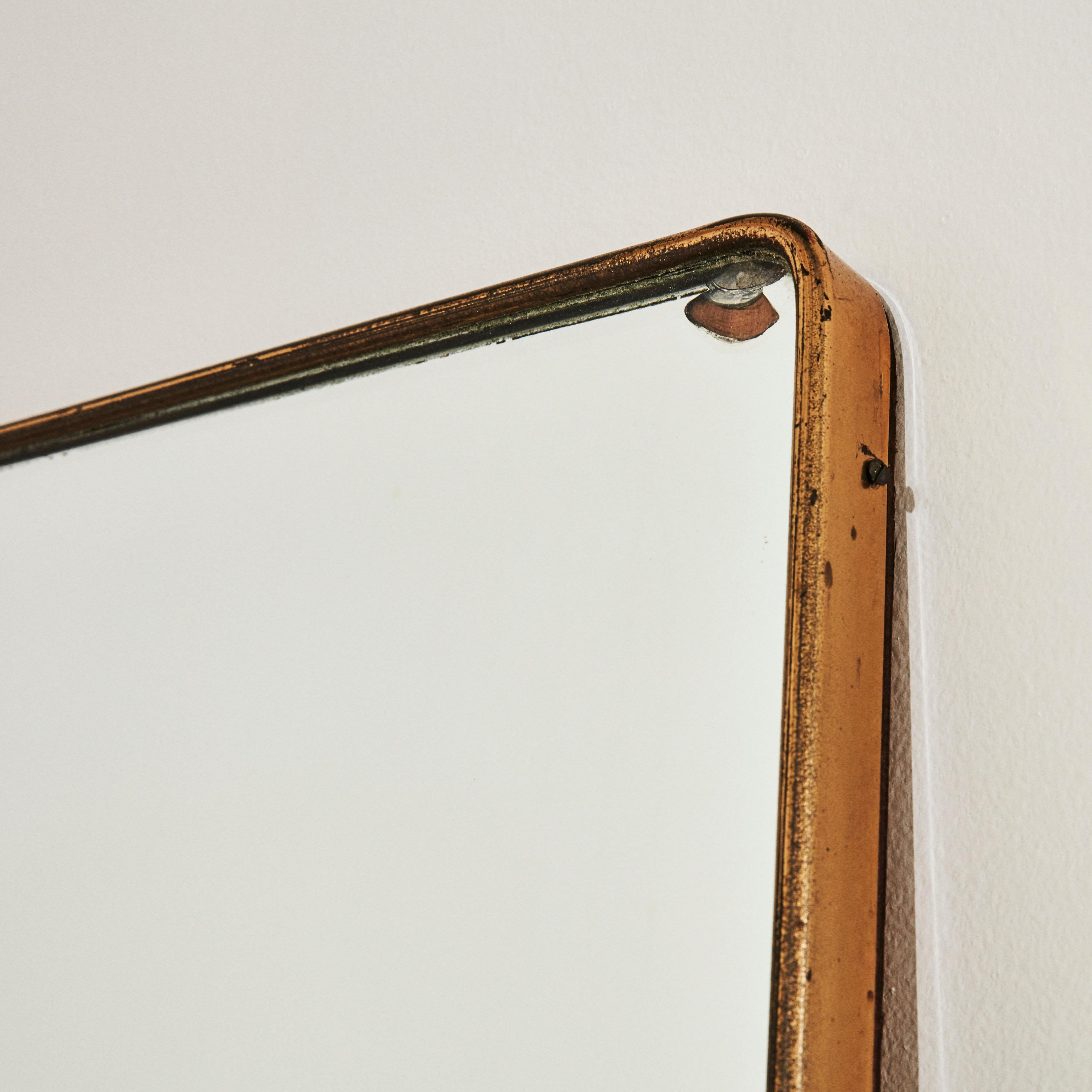 Coppia di specchi con cornice in ottone, Italia anni '50 In Good Condition In Milan, IT