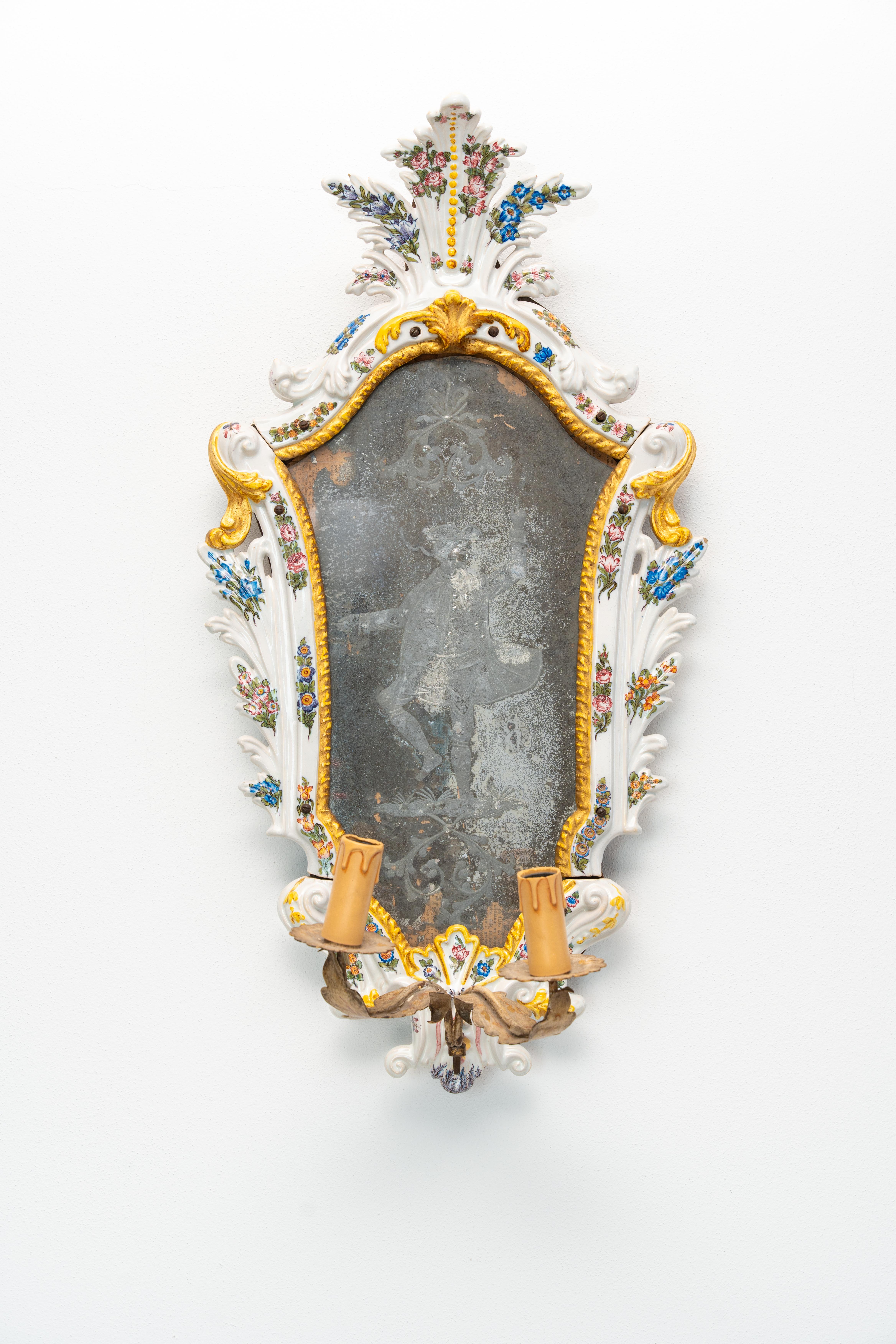 18th Century Coppia di specchierine veneziane in maiolica del Settecento in vendita