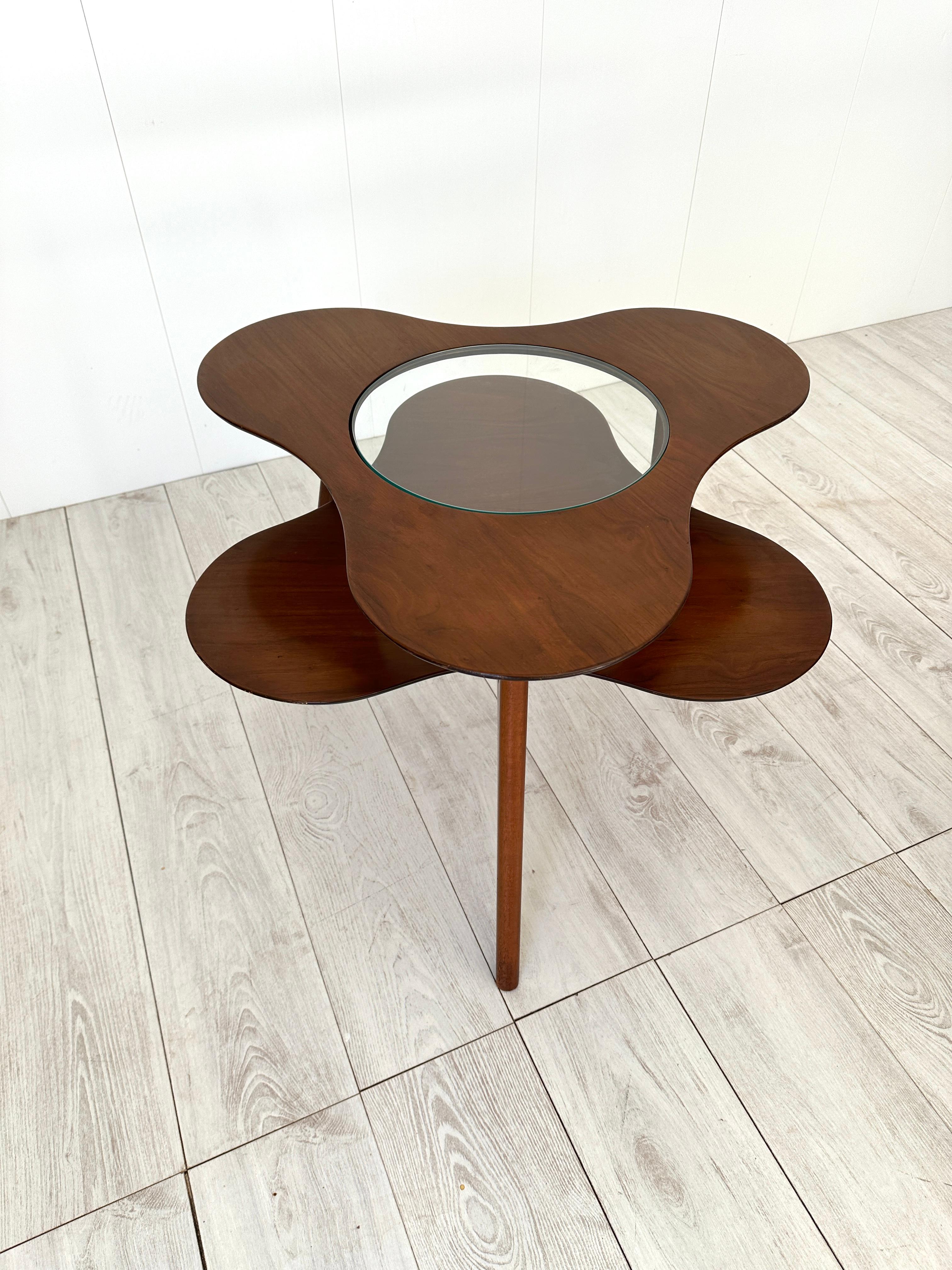 Pair of flower-shaped side tables, Italian production 1950s For Sale 8