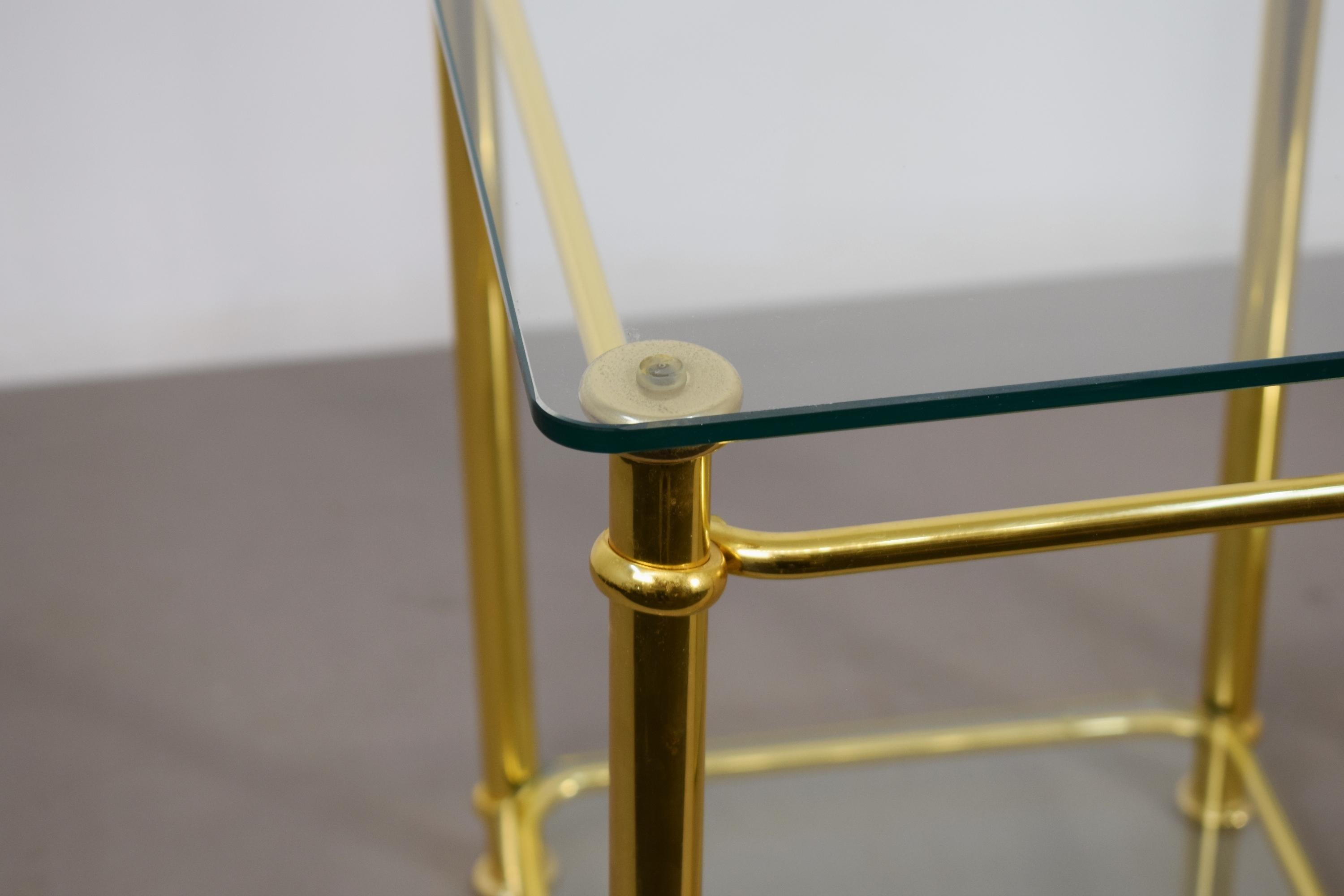 Paire de tables basses en laiton, Italie, années 1970. 4