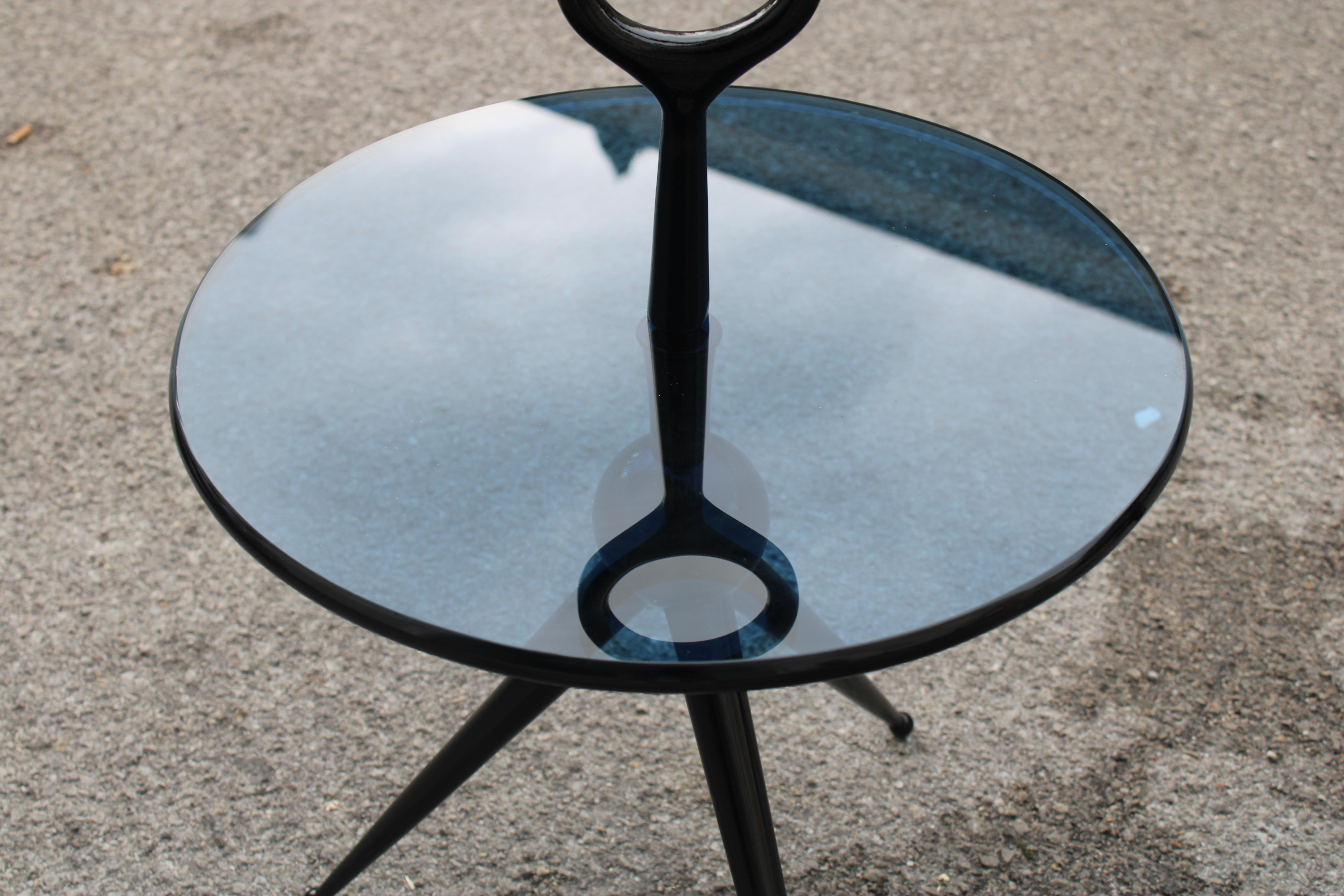 Coppia di Tavolini Rotondi Cesare Lacca 1950 in legno e cristallo Blu en vente 3