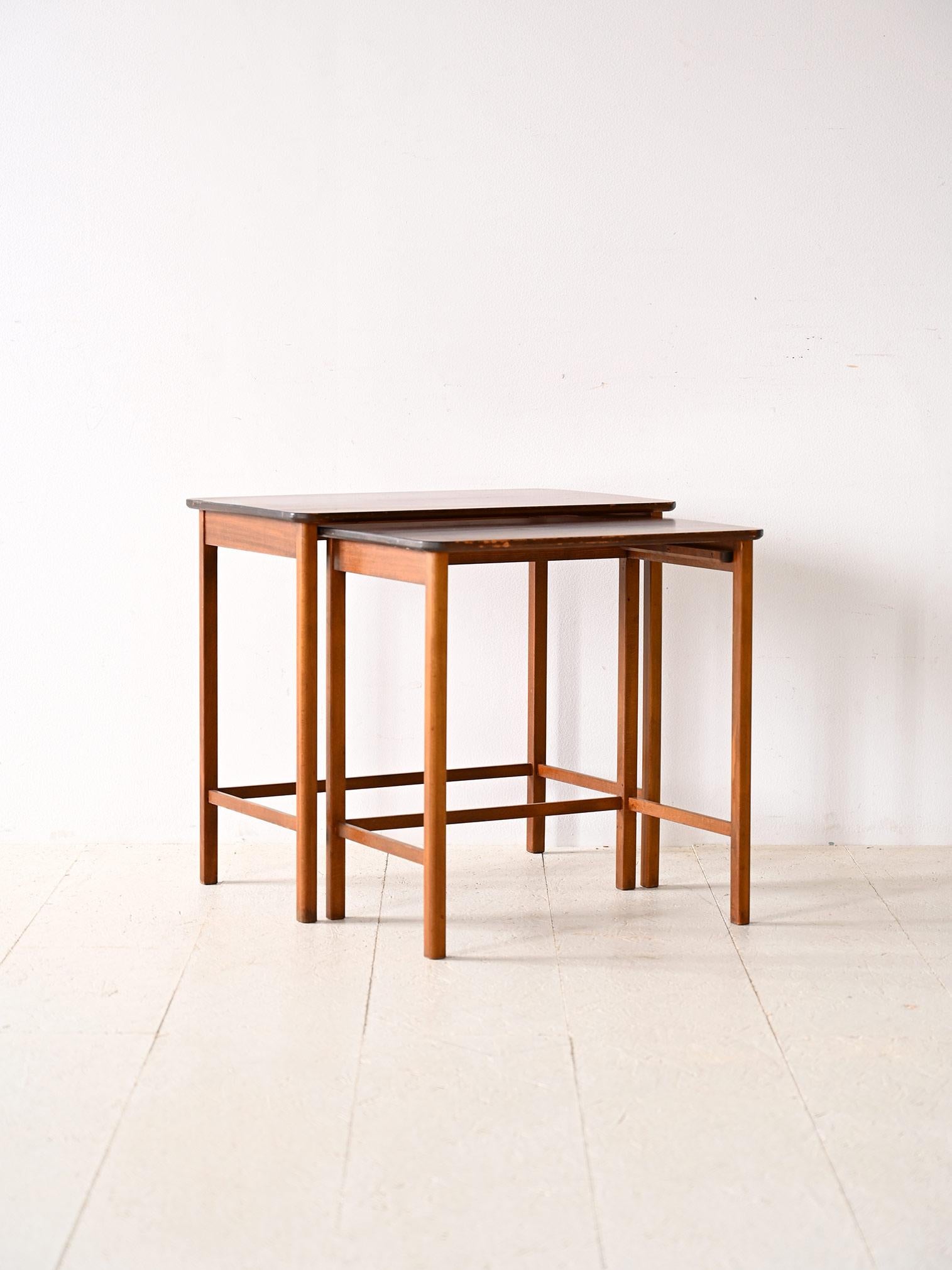 Pair of Scandinavian side tables In Good Condition For Sale In Brescia, IT